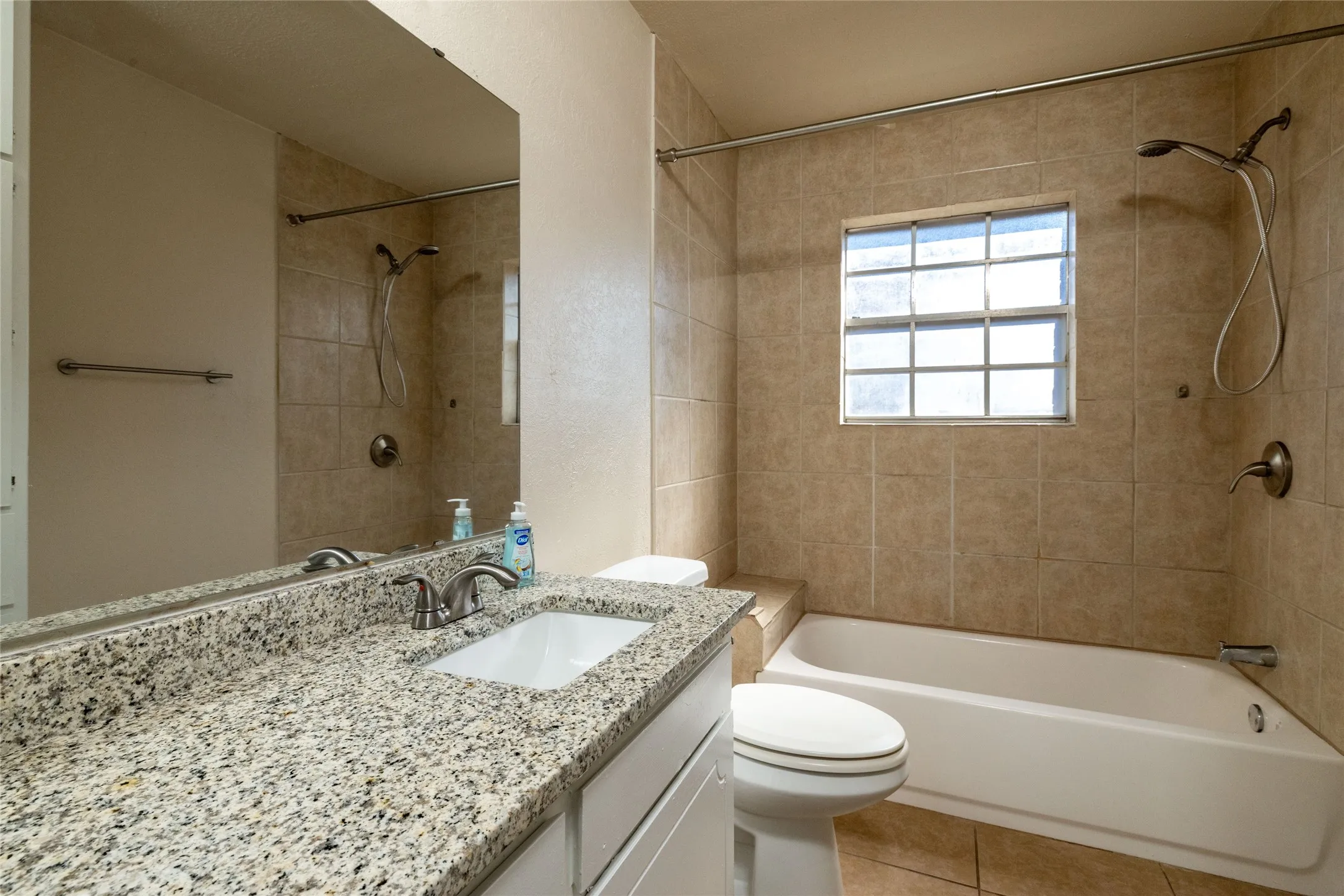 Single Family Residence For Sale in Tarrant County , 304 Cambridge Drive, Saginaw, Texas 76179, 3 Bedroom, 2 Bathroom, 2 Garage spaces, 1,602 Sqft, built in 1982, mls#21386848, Real Estate Agent in Saginaw, Homes For Sale in Tarrant county, Homes For Sale in Saginaw, Realtor in Saginaw Texas, Real Estate Brokerage Independent Realty Texas, Luminita Cordes Realtor
