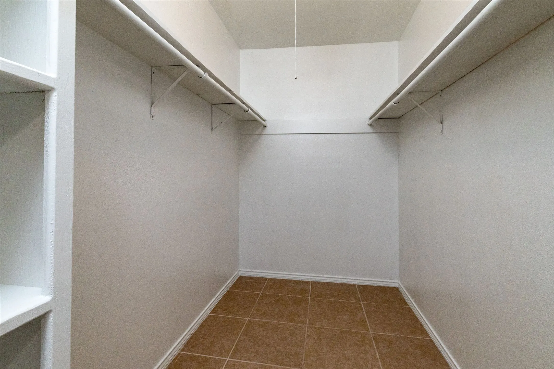 Single Family Residence For Sale in Tarrant County , 304 Cambridge Drive, Saginaw, Texas 76179, 3 Bedroom, 2 Bathroom, 2 Garage spaces, 1,602 Sqft, built in 1982, mls#21386848, Real Estate Agent in Saginaw, Homes For Sale in Tarrant county, Homes For Sale in Saginaw, Realtor in Saginaw Texas, Real Estate Brokerage Independent Realty Texas, Luminita Cordes Realtor