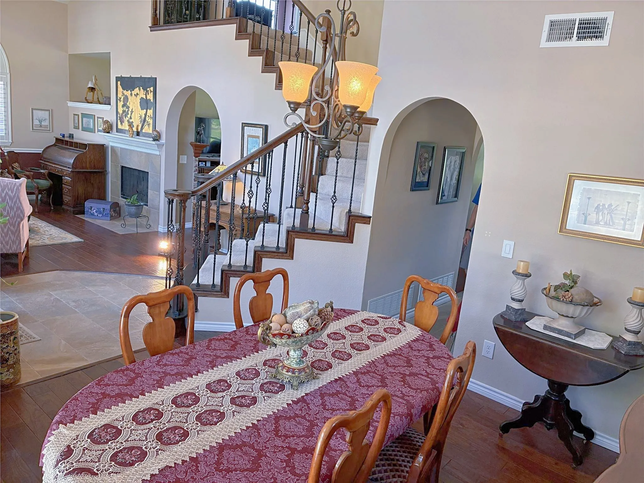 Single Family Residence For Rent in Collin County , 5203 Quail Creek Drive, Mc Kinney, Texas 75072, 4 Bedroom, 3 Bathroom, 2 Garage spaces, 2,246 Sqft, built in 1989, mls#21390958, Real Estate Agent in Mc Kinney, Homes For Rent in Collin county, Homes For Rent in Mc Kinney, Realtor in Mc Kinney Texas, Real Estate Brokerage Independent Realty Texas, Luminita Cordes Realtor