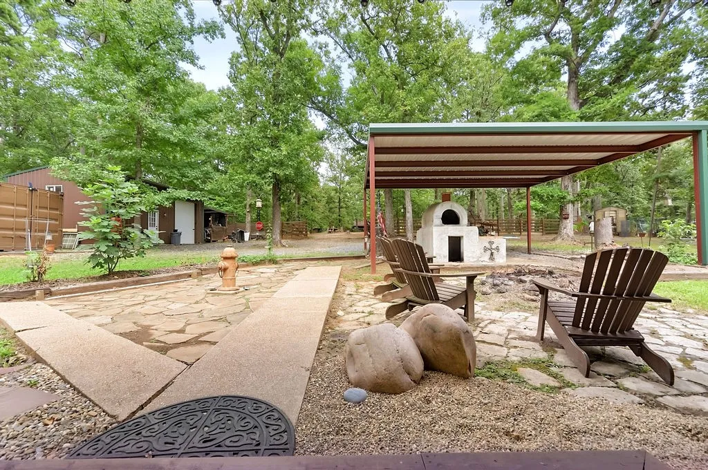 Single Family Residence For Sale in Wood County , 320 PR 8585, Winnsboro, Texas 75494, 3 Bedroom, 1 Bathroom, 1 Garage spaces, 1,025 Sqft, built in 1992, mls#21390959, Real Estate Agent in Winnsboro, Homes For Sale in Wood county, Homes For Sale in Winnsboro, Realtor in Winnsboro Texas, Real Estate Brokerage Independent Realty Texas, Luminita Cordes Realtor