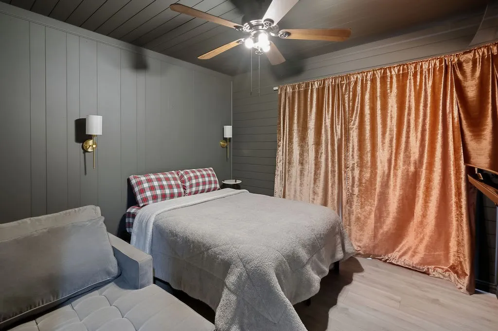 Single Family Residence For Sale in Wood County , 320 PR 8585, Winnsboro, Texas 75494, 3 Bedroom, 1 Bathroom, 1 Garage spaces, 1,025 Sqft, built in 1992, mls#21390959, Real Estate Agent in Winnsboro, Homes For Sale in Wood county, Homes For Sale in Winnsboro, Realtor in Winnsboro Texas, Real Estate Brokerage Independent Realty Texas, Luminita Cordes Realtor
