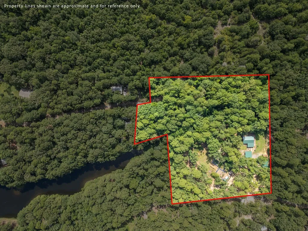 Single Family Residence For Sale in Wood County , 320 PR 8585, Winnsboro, Texas 75494, 3 Bedroom, 1 Bathroom, 1 Garage spaces, 1,025 Sqft, built in 1992, mls#21390959, Real Estate Agent in Winnsboro, Homes For Sale in Wood county, Homes For Sale in Winnsboro, Realtor in Winnsboro Texas, Real Estate Brokerage Independent Realty Texas, Luminita Cordes Realtor