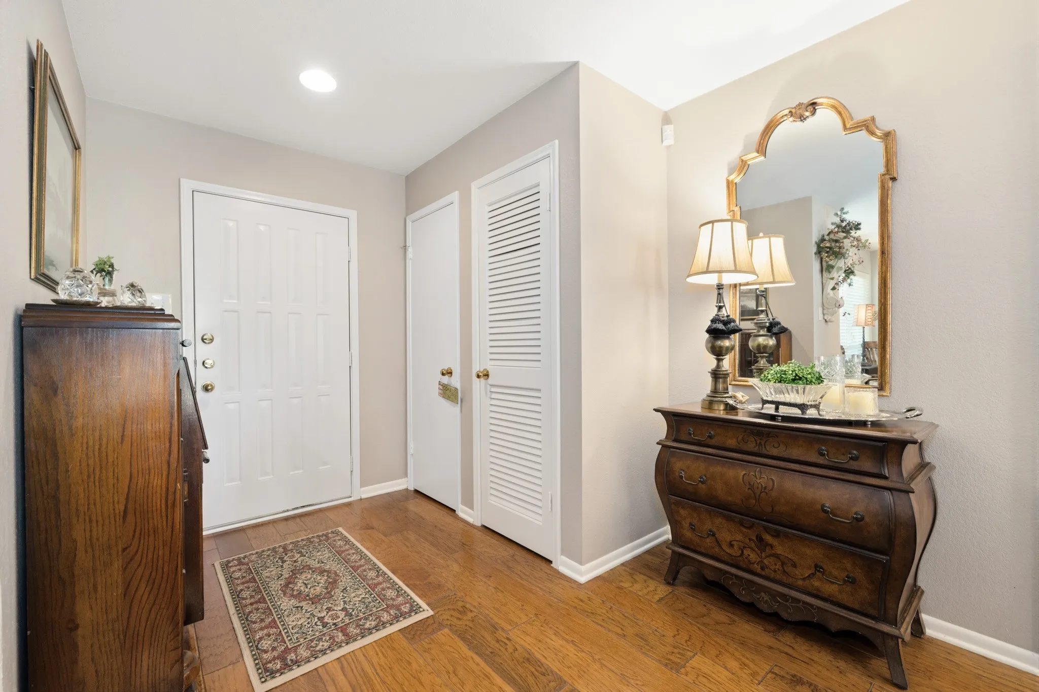 Townhouse For Sale in Mc Lennan County , 3311 Chimney Place Drive, Waco, Texas 76708, 2 Bedroom, 2 Bathroom, 2 Garage spaces, 1,457 Sqft, built in 1984, mls#21390060, Real Estate Agent in Waco, Homes For Sale in Mc Lennan county, Homes For Sale in Waco, Realtor in Waco Texas, Real Estate Brokerage Independent Realty Texas, Luminita Cordes Realtor