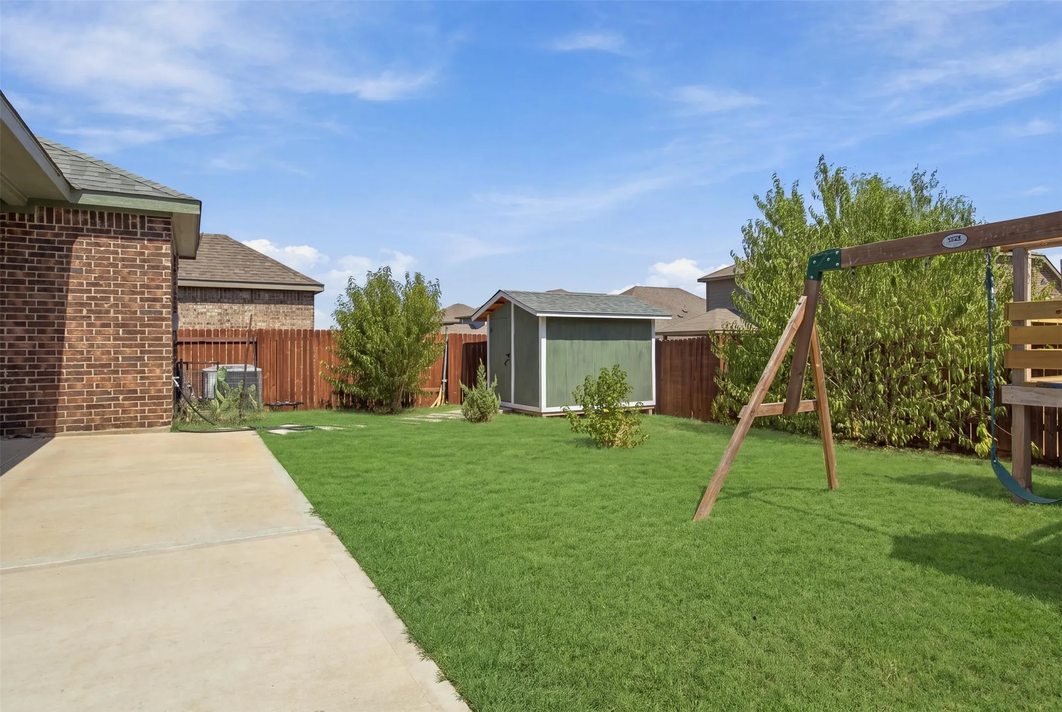 Single Family Residence For Rent in Tarrant County , 13641 Fehrman Road, Crowley, Texas 76036, 3 Bedroom, 2 Bathroom, 2 Garage spaces, 1,580 Sqft, built in 2020, mls#21386945, Real Estate Agent in Crowley, Homes For Rent in Tarrant county, Homes For Rent in Crowley, Realtor in Crowley Texas, Real Estate Brokerage Independent Realty Texas, Luminita Cordes Realtor