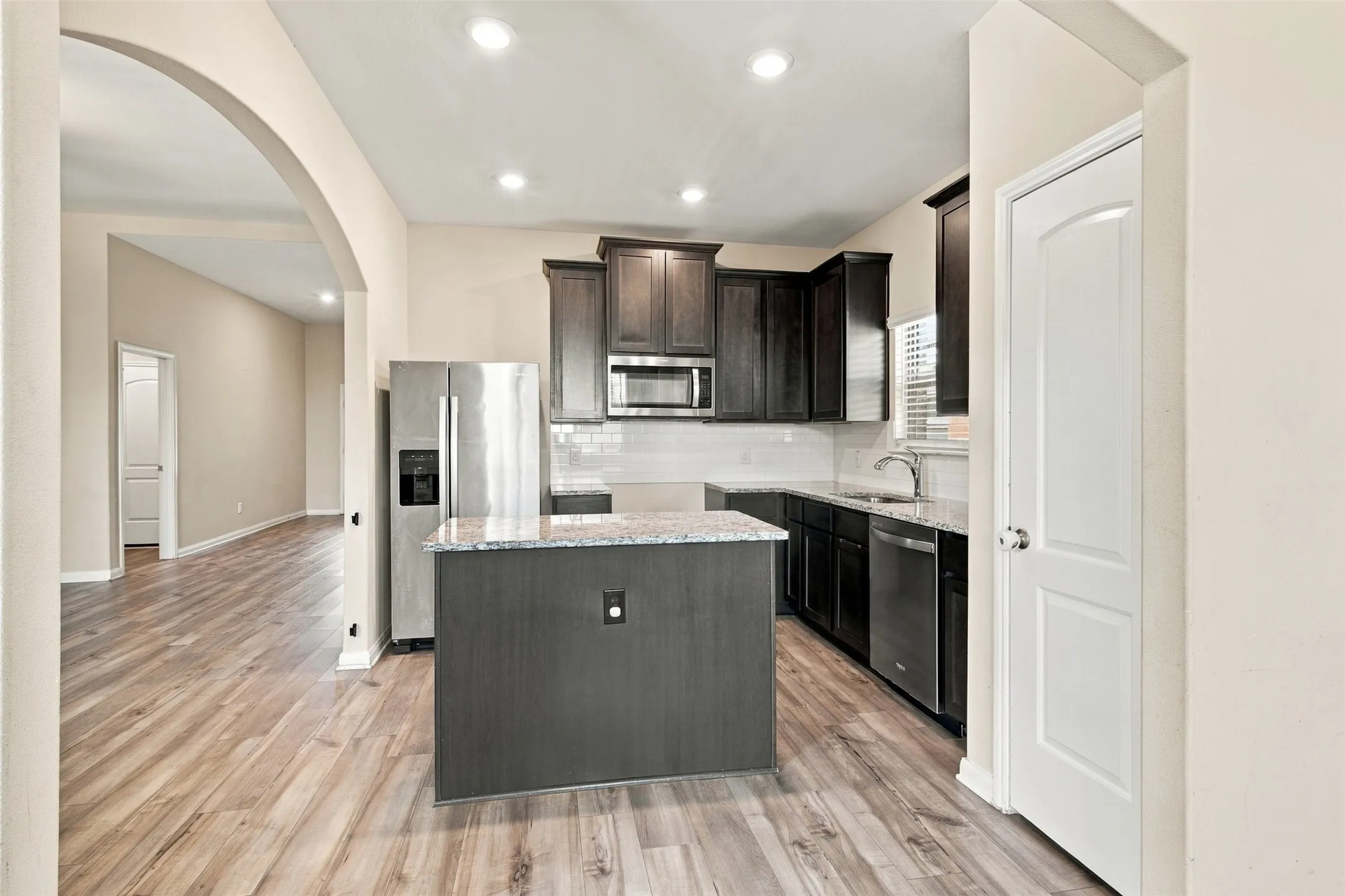 Single Family Residence For Rent in Tarrant County , 13641 Fehrman Road, Crowley, Texas 76036, 3 Bedroom, 2 Bathroom, 2 Garage spaces, 1,580 Sqft, built in 2020, mls#21386945, Real Estate Agent in Crowley, Homes For Rent in Tarrant county, Homes For Rent in Crowley, Realtor in Crowley Texas, Real Estate Brokerage Independent Realty Texas, Luminita Cordes Realtor