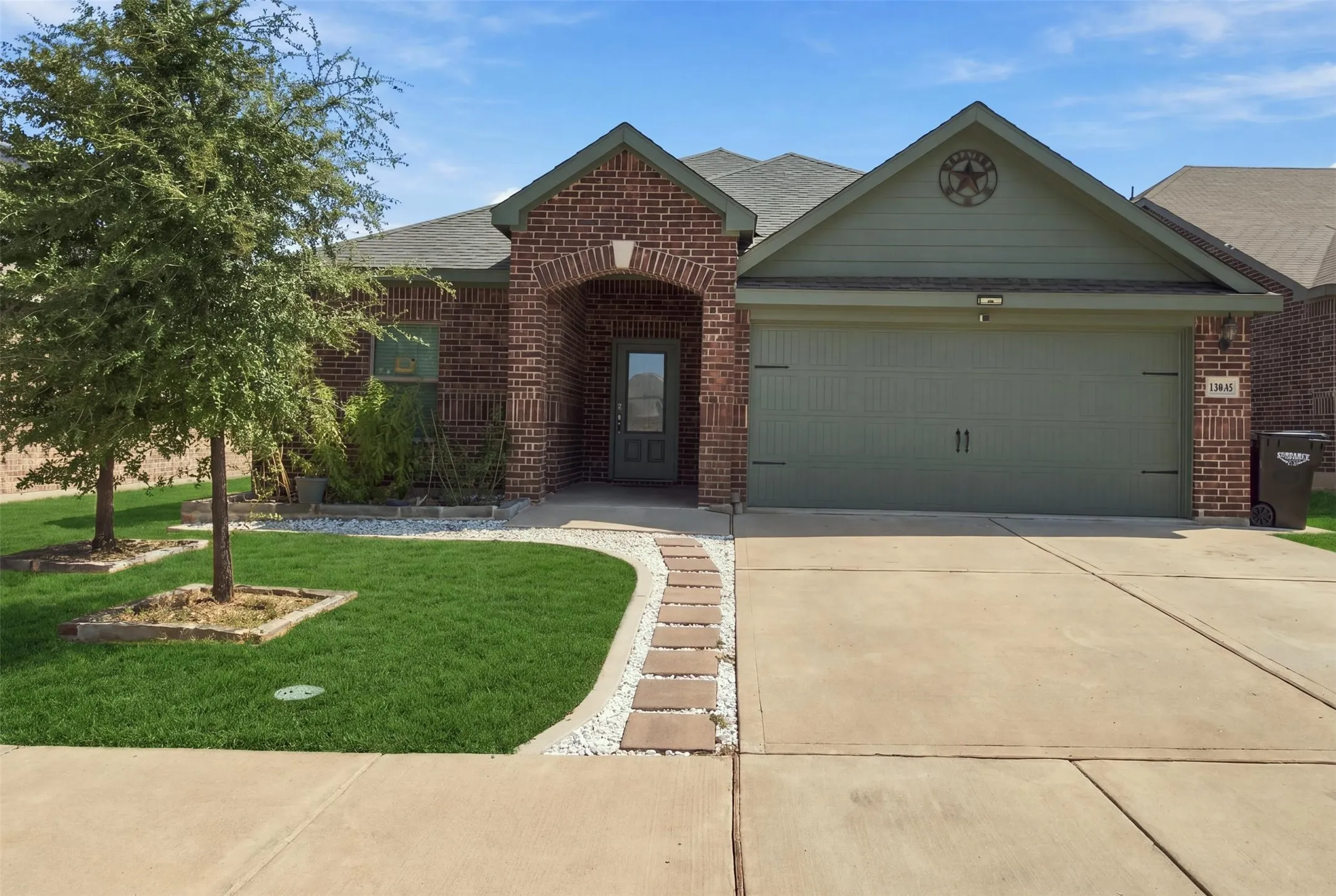 Single Family Residence For Rent in Tarrant County , 13641 Fehrman Road, Crowley, Texas 76036, 3 Bedroom, 2 Bathroom, 2 Garage spaces, 1,580 Sqft, built in 2020, mls#21386945, Real Estate Agent in Crowley, Homes For Rent in Tarrant county, Homes For Rent in Crowley, Realtor in Crowley Texas, Real Estate Brokerage Independent Realty Texas, Luminita Cordes Realtor