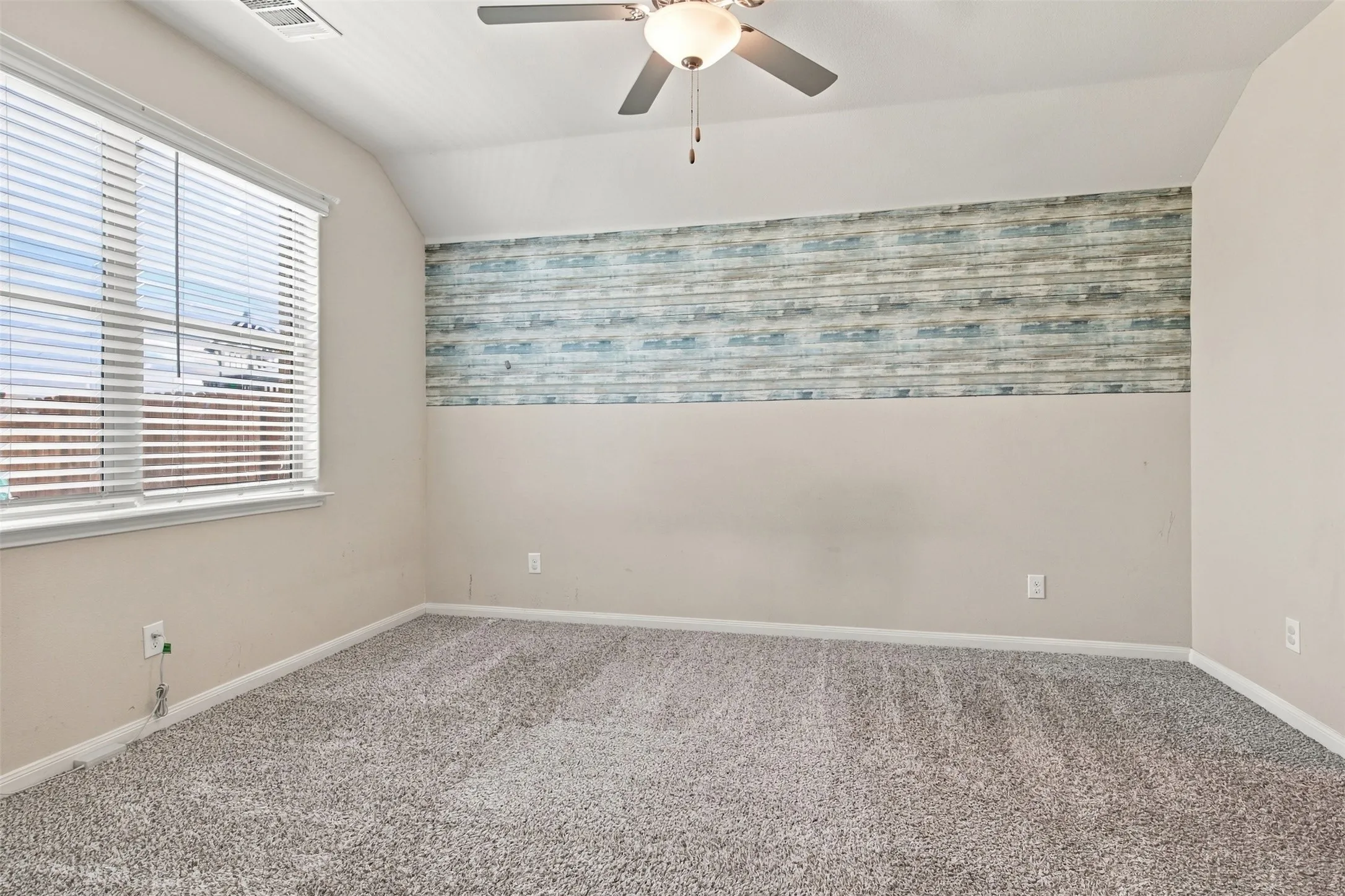 Single Family Residence For Rent in Tarrant County , 13641 Fehrman Road, Crowley, Texas 76036, 3 Bedroom, 2 Bathroom, 2 Garage spaces, 1,580 Sqft, built in 2020, mls#21386945, Real Estate Agent in Crowley, Homes For Rent in Tarrant county, Homes For Rent in Crowley, Realtor in Crowley Texas, Real Estate Brokerage Independent Realty Texas, Luminita Cordes Realtor