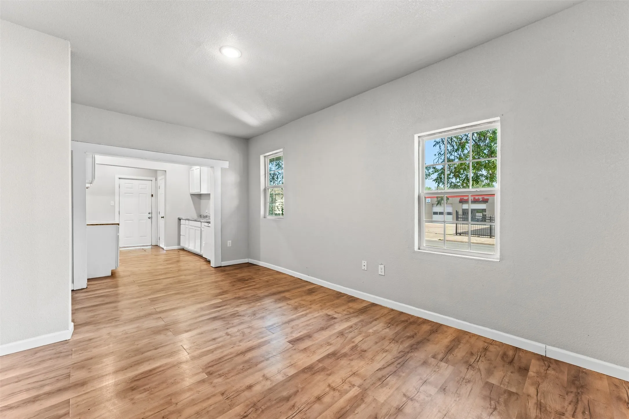 Single Family Residence For Sale in Mc Lennan County , 2601 Gorman Avenue, Waco, Texas 76707, 4 Bedroom, 2 Bathroom, Garage spaces, 1,699 Sqft, built in 1930, mls#21390960, Real Estate Agent in Waco, Homes For Sale in Mc Lennan county, Homes For Sale in Waco, Realtor in Waco Texas, Real Estate Brokerage Independent Realty Texas, Luminita Cordes Realtor
