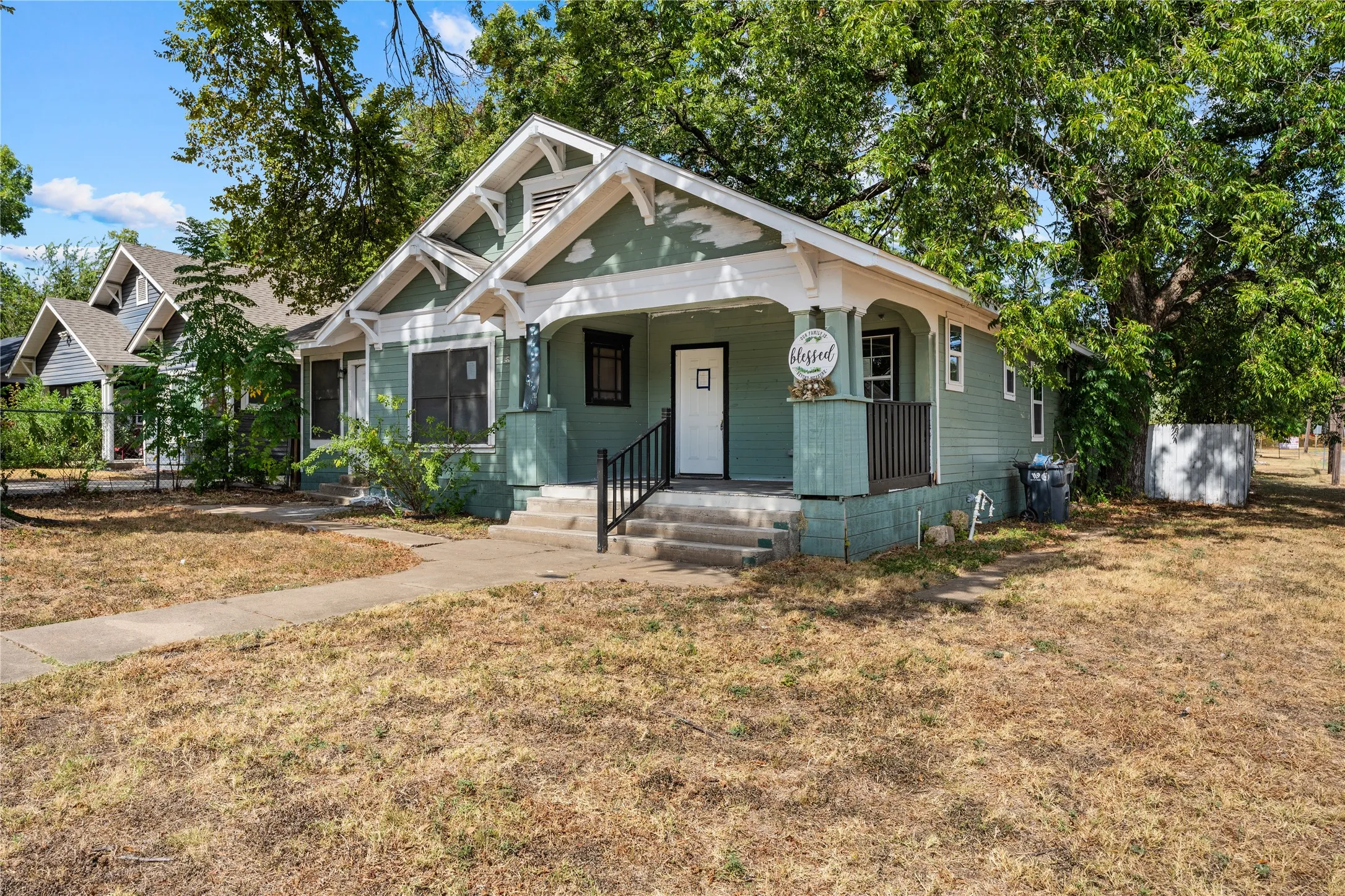 Single Family Residence For Sale in Mc Lennan County , 2601 Gorman Avenue, Waco, Texas 76707, 4 Bedroom, 2 Bathroom, Garage spaces, 1,699 Sqft, built in 1930, mls#21390960, Real Estate Agent in Waco, Homes For Sale in Mc Lennan county, Homes For Sale in Waco, Realtor in Waco Texas, Real Estate Brokerage Independent Realty Texas, Luminita Cordes Realtor