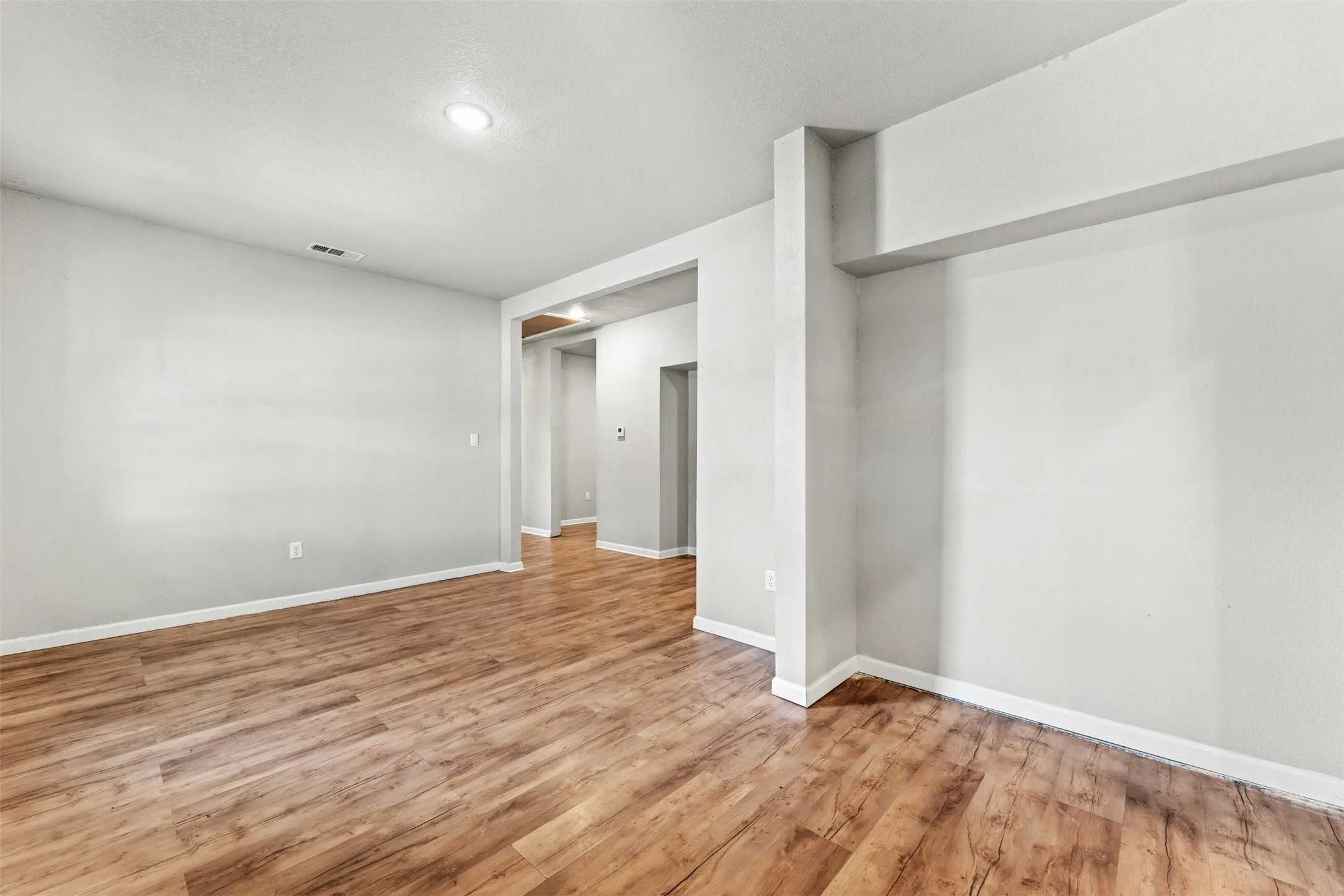 Single Family Residence For Sale in Mc Lennan County , 2601 Gorman Avenue, Waco, Texas 76707, 4 Bedroom, 2 Bathroom, Garage spaces, 1,699 Sqft, built in 1930, mls#21390960, Real Estate Agent in Waco, Homes For Sale in Mc Lennan county, Homes For Sale in Waco, Realtor in Waco Texas, Real Estate Brokerage Independent Realty Texas, Luminita Cordes Realtor