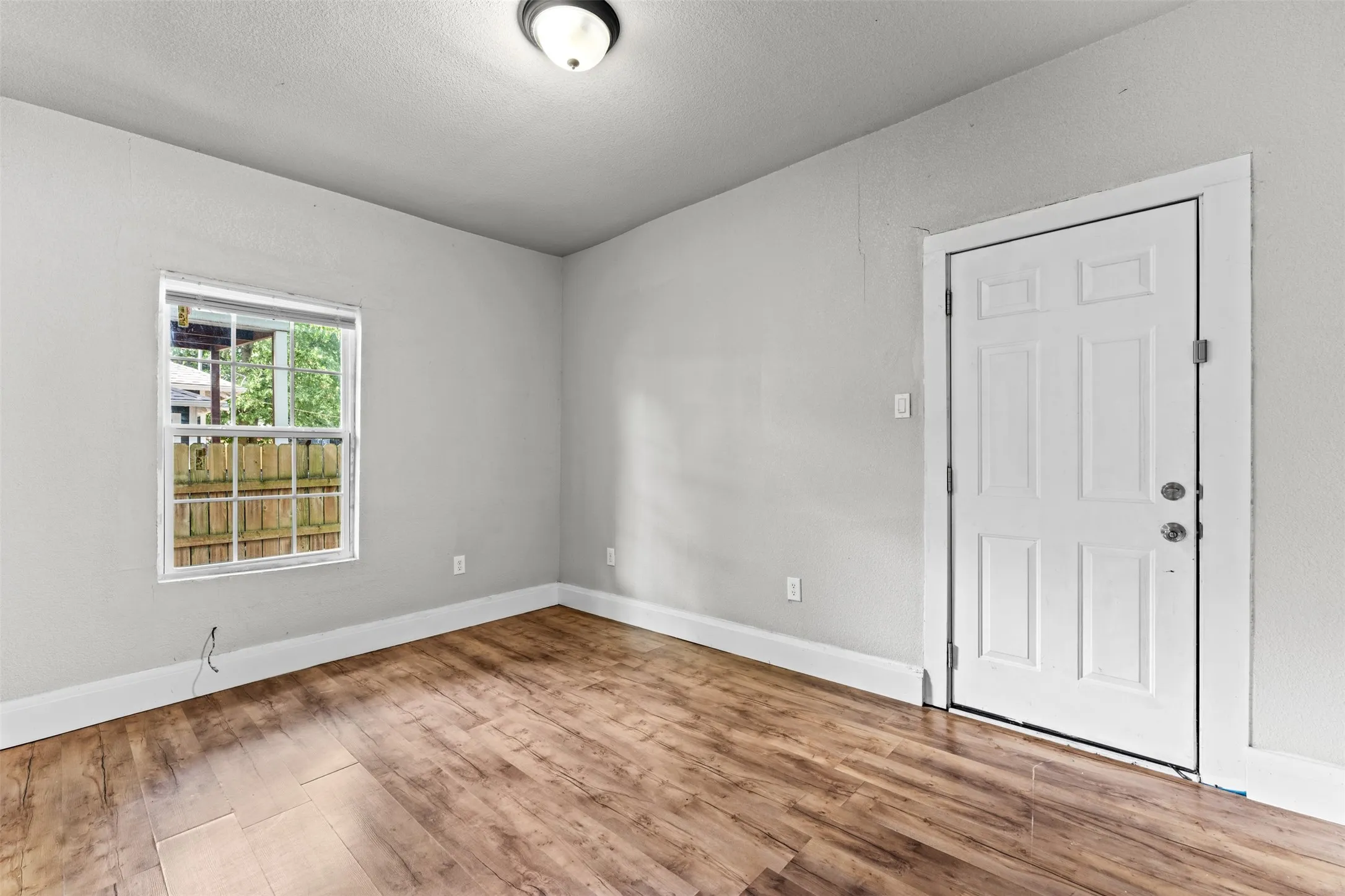 Single Family Residence For Sale in Mc Lennan County , 2601 Gorman Avenue, Waco, Texas 76707, 4 Bedroom, 2 Bathroom, Garage spaces, 1,699 Sqft, built in 1930, mls#21390960, Real Estate Agent in Waco, Homes For Sale in Mc Lennan county, Homes For Sale in Waco, Realtor in Waco Texas, Real Estate Brokerage Independent Realty Texas, Luminita Cordes Realtor