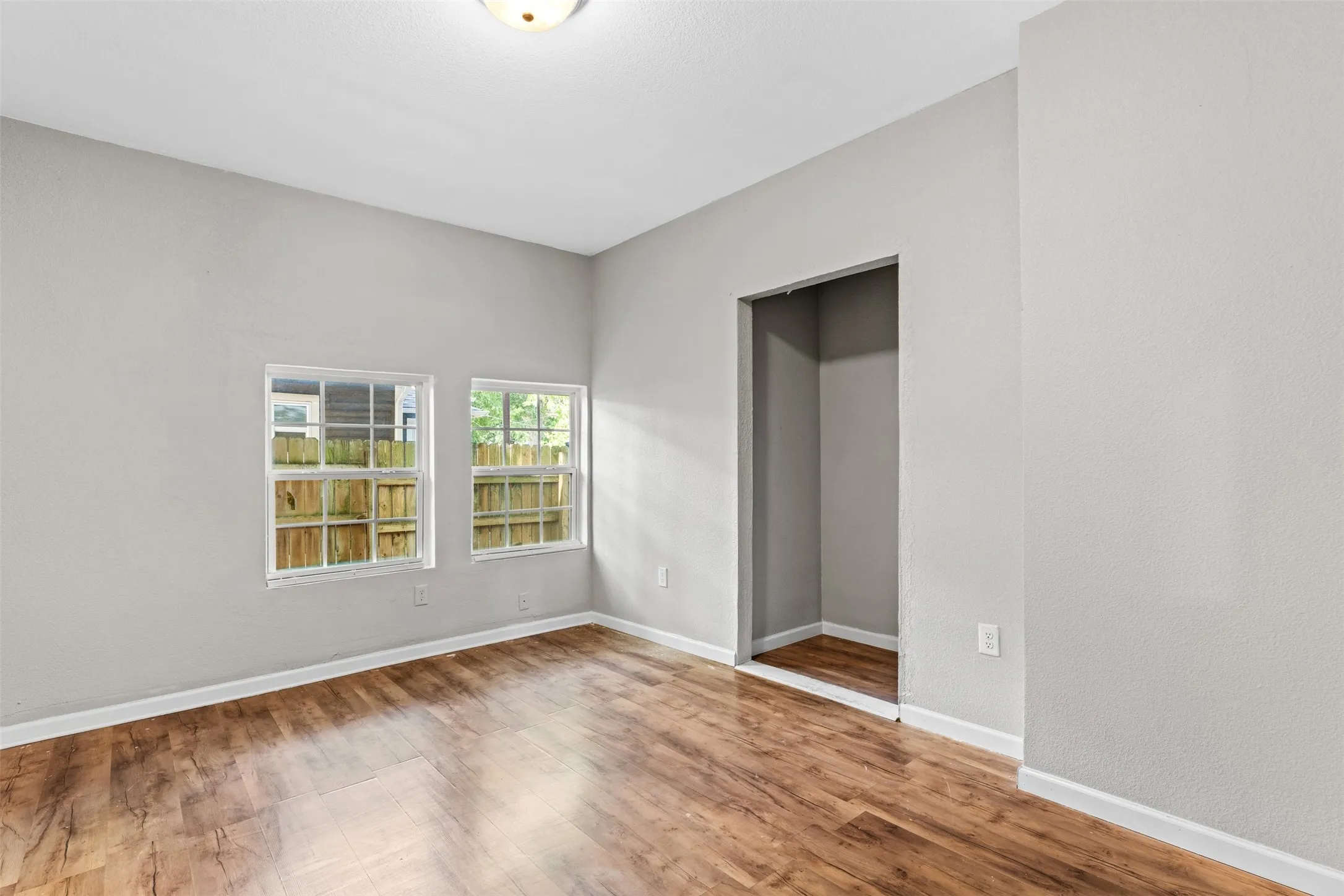 Single Family Residence For Sale in Mc Lennan County , 2601 Gorman Avenue, Waco, Texas 76707, 4 Bedroom, 2 Bathroom, Garage spaces, 1,699 Sqft, built in 1930, mls#21390960, Real Estate Agent in Waco, Homes For Sale in Mc Lennan county, Homes For Sale in Waco, Realtor in Waco Texas, Real Estate Brokerage Independent Realty Texas, Luminita Cordes Realtor