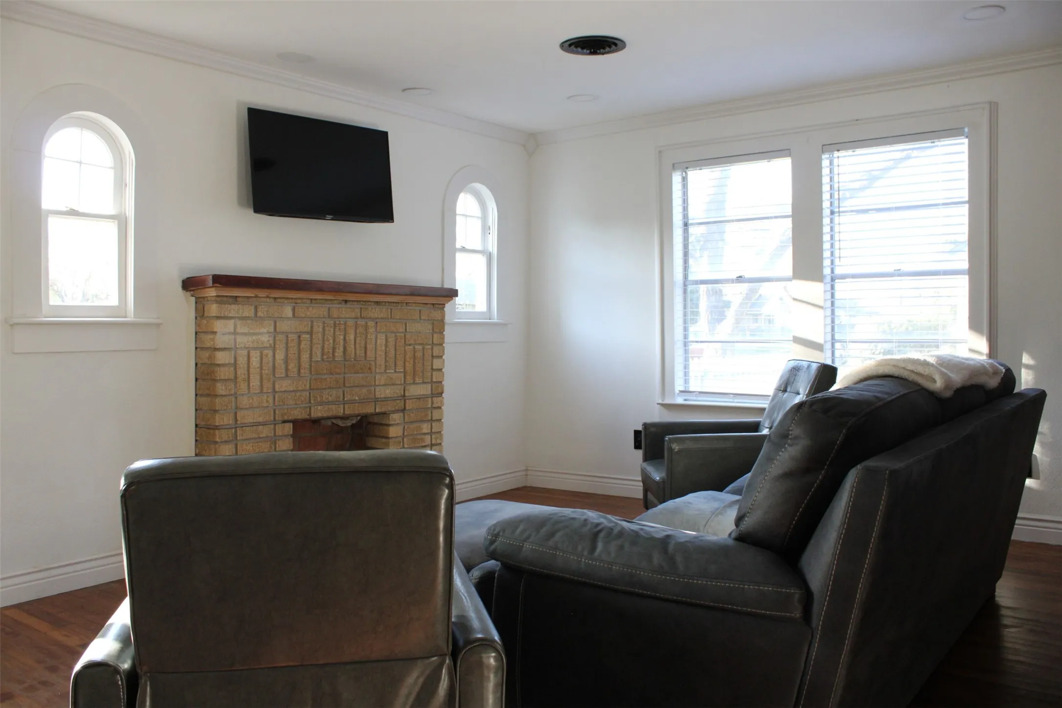 Single Family Residence For Sale