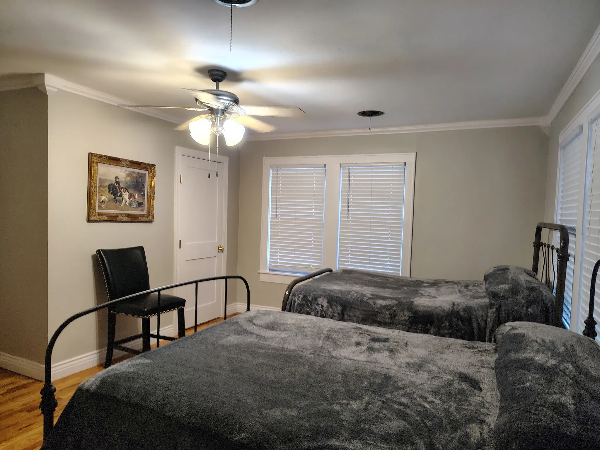 Single Family Residence For Sale in Tarrant County , 417 N Pecan Street, Arlington, Texas 76011, 3 Bedroom, 2 Bathroom, 1 Garage spaces, 1,602 Sqft, built in 1933, mls#21390408, Real Estate Agent in Arlington, Homes For Sale in Tarrant county, Homes For Sale in Arlington, Realtor in Arlington Texas, Real Estate Brokerage Independent Realty Texas, Luminita Cordes Realtor