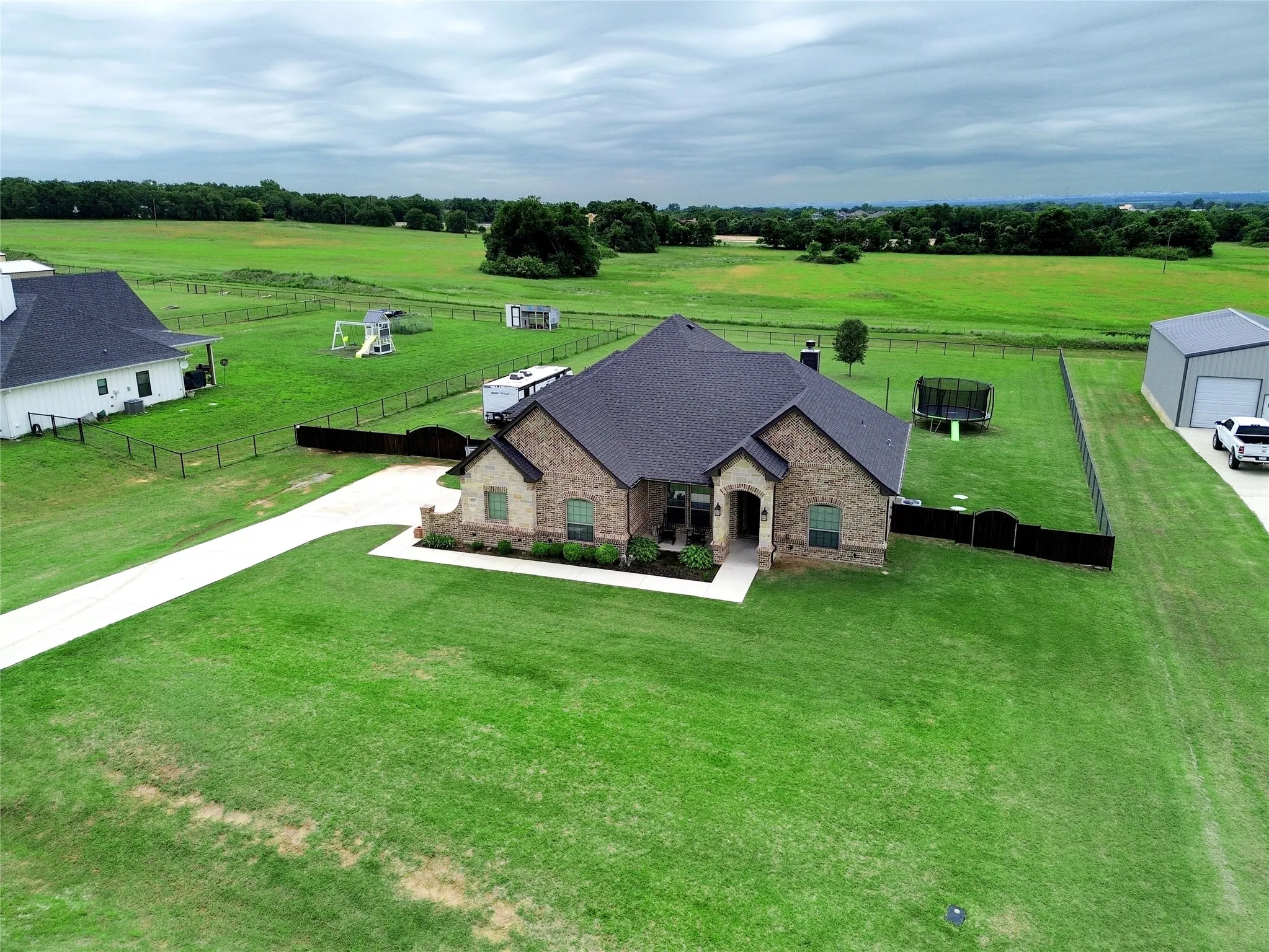 Single Family Residence For Rent in Parker County , 1027 Hope Court, Boyd, Texas 76023, 4 Bedroom, 2 Bathroom, 2 Garage spaces, 2,132 Sqft, built in 2020, mls#21390961, Real Estate Agent in Boyd, Homes For Rent in Parker county, Homes For Rent in Boyd, Realtor in Boyd Texas, Real Estate Brokerage Independent Realty Texas, Luminita Cordes Realtor