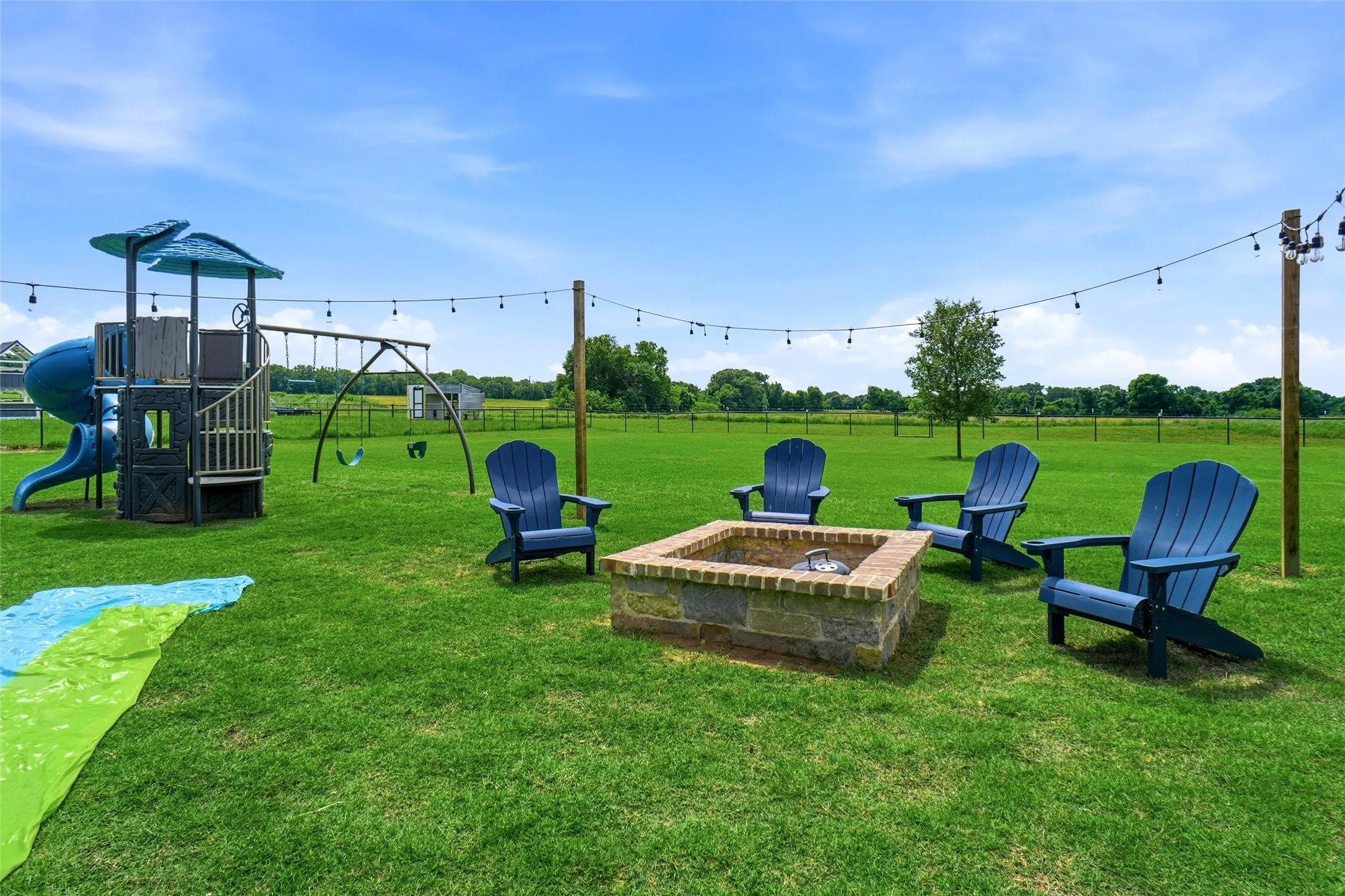 Single Family Residence For Rent in Parker County , 1027 Hope Court, Boyd, Texas 76023, 4 Bedroom, 2 Bathroom, 2 Garage spaces, 2,132 Sqft, built in 2020, mls#21390961, Real Estate Agent in Boyd, Homes For Rent in Parker county, Homes For Rent in Boyd, Realtor in Boyd Texas, Real Estate Brokerage Independent Realty Texas, Luminita Cordes Realtor