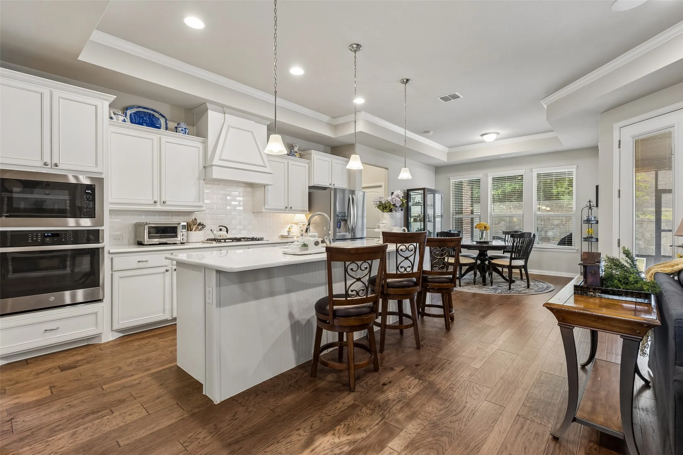 Single Family Residence For Sale in Denton County , 1021 Ladera Boulevard, Highland Village, Texas 75077, 2 Bedroom, 2 Bathroom, 2 Garage spaces, 1,890 Sqft, built in 2020, mls#21381444, Real Estate Agent in Highland Village, Homes For Sale in Denton county, Homes For Sale in Highland Village, Realtor in Highland Village Texas, Real Estate Brokerage Independent Realty Texas, Luminita Cordes Realtor
