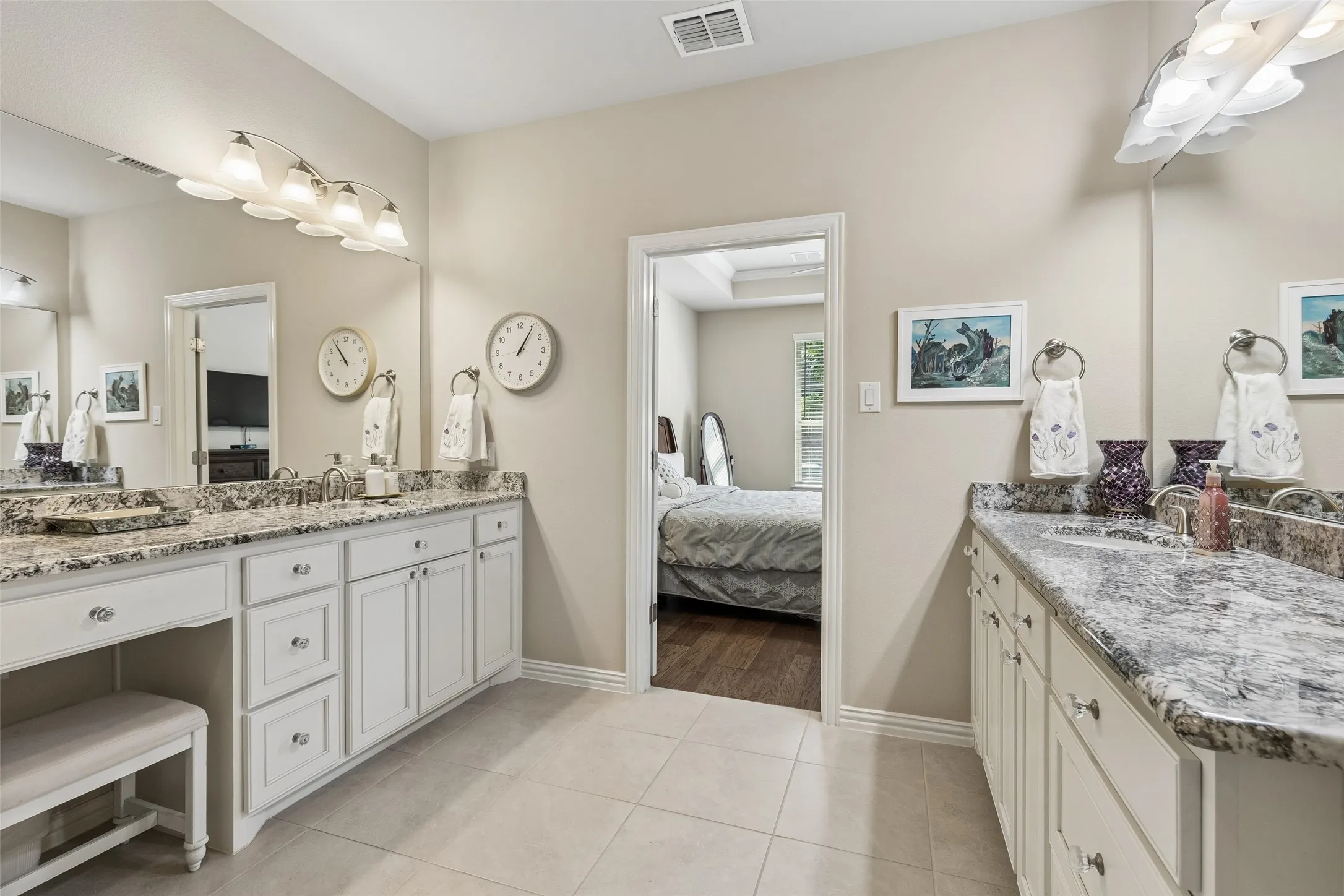 Single Family Residence For Sale in Denton County , 1021 Ladera Boulevard, Highland Village, Texas 75077, 2 Bedroom, 2 Bathroom, 2 Garage spaces, 1,890 Sqft, built in 2020, mls#21381444, Real Estate Agent in Highland Village, Homes For Sale in Denton county, Homes For Sale in Highland Village, Realtor in Highland Village Texas, Real Estate Brokerage Independent Realty Texas, Luminita Cordes Realtor
