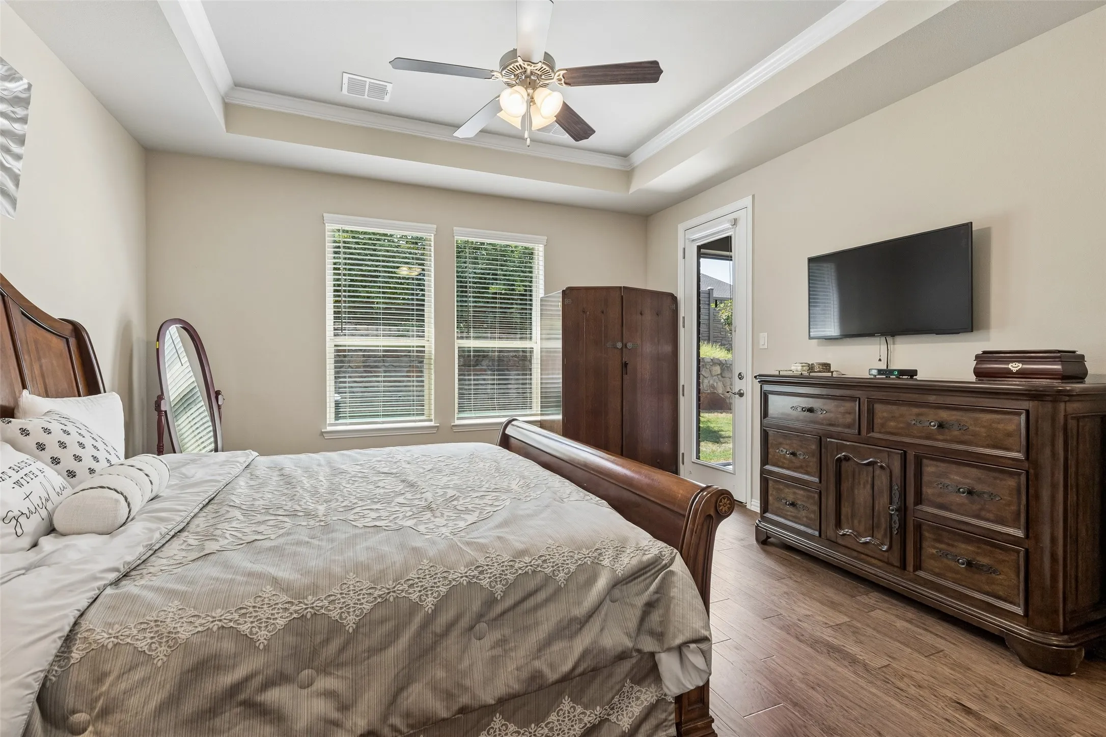 Single Family Residence For Sale in Denton County , 1021 Ladera Boulevard, Highland Village, Texas 75077, 2 Bedroom, 2 Bathroom, 2 Garage spaces, 1,890 Sqft, built in 2020, mls#21381444, Real Estate Agent in Highland Village, Homes For Sale in Denton county, Homes For Sale in Highland Village, Realtor in Highland Village Texas, Real Estate Brokerage Independent Realty Texas, Luminita Cordes Realtor
