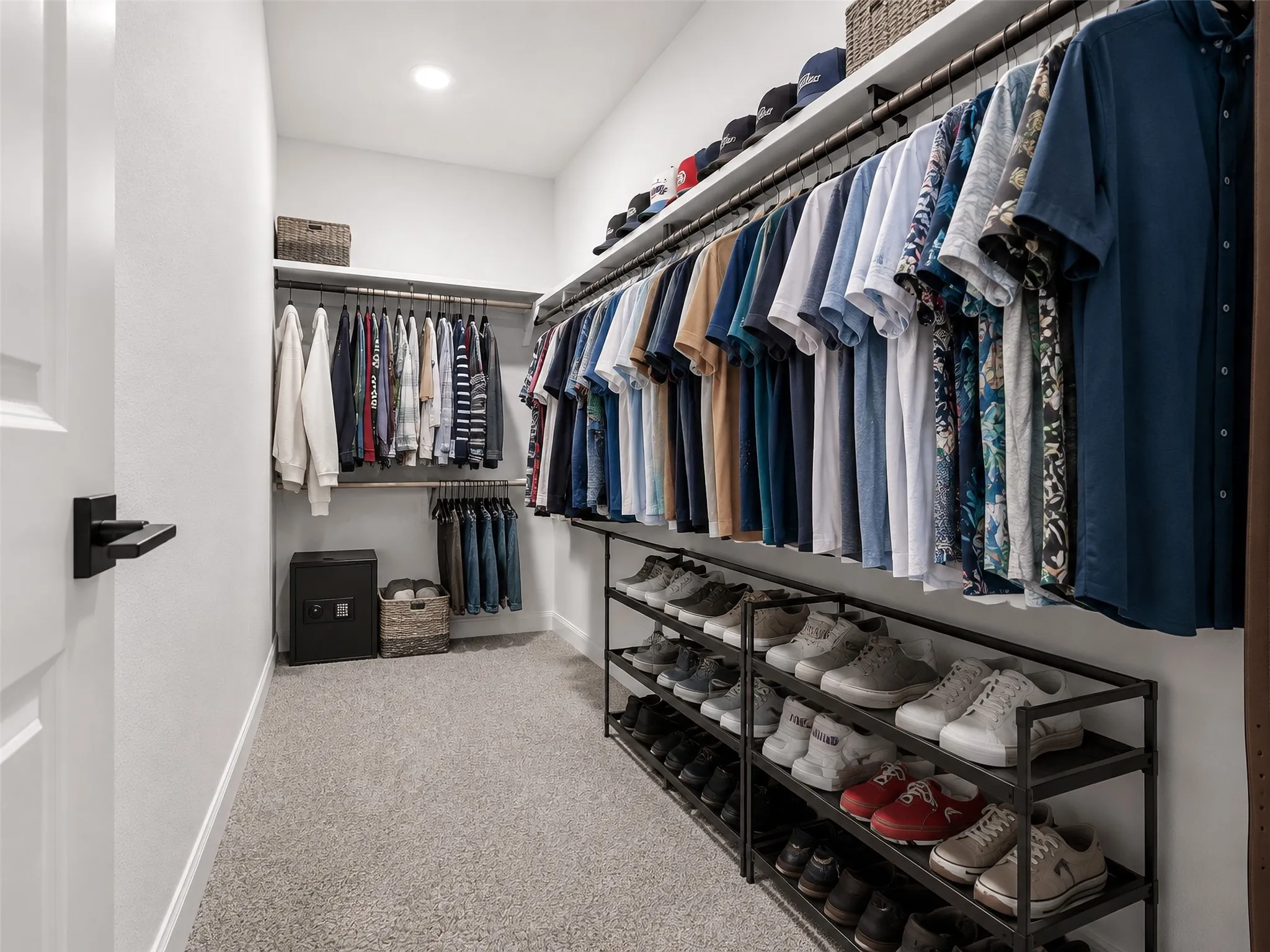 Primary walk in closet