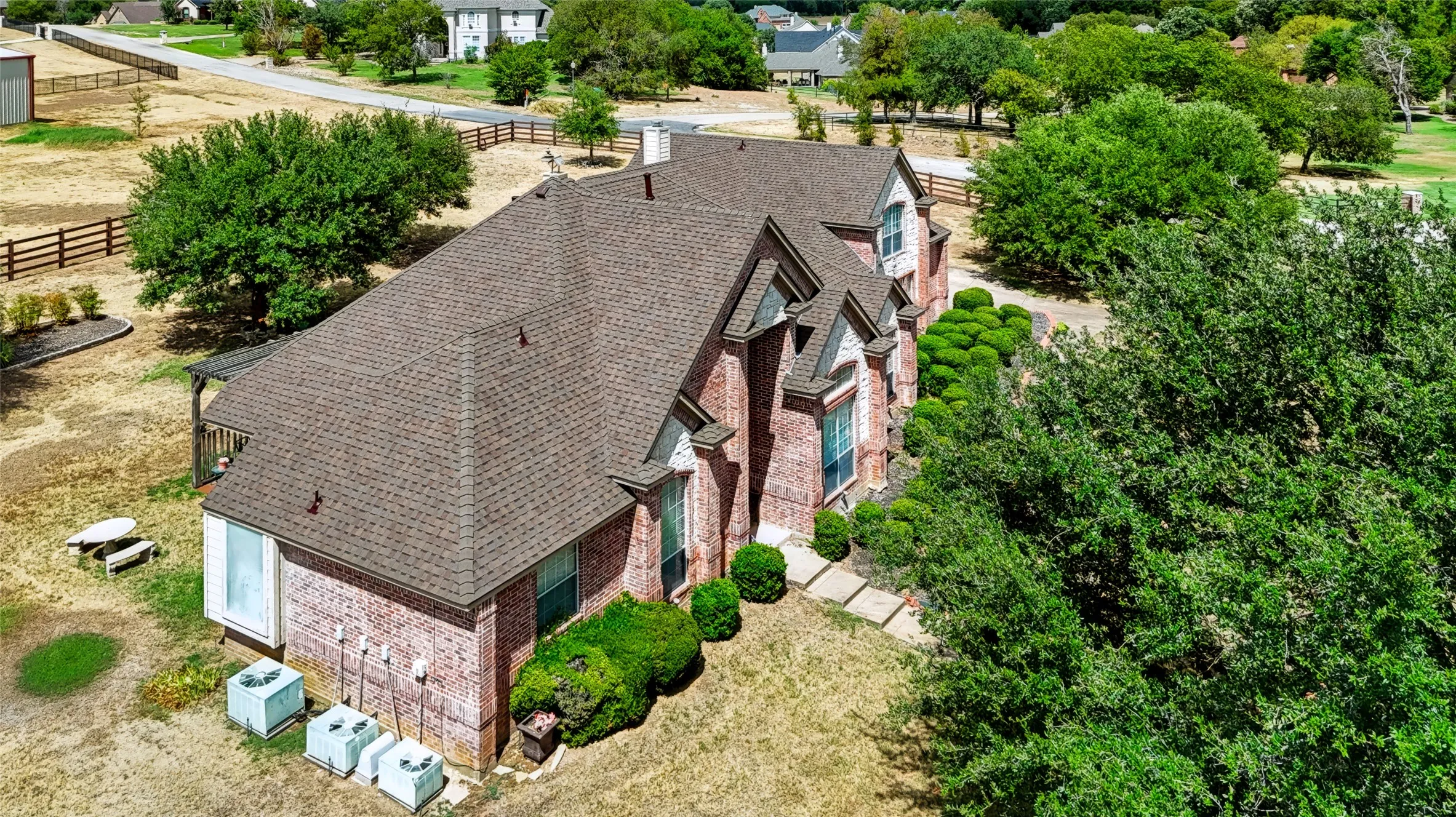 Single Family Residence For Sale in Parker County , 170 Park Place Circle, Cresson, Texas 76035, 4 Bedroom, 3 Bathroom, 3 Garage spaces, 3,327 Sqft, built in 2002, mls#21390966, Real Estate Agent in Cresson, Homes For Sale in Parker county, Homes For Sale in Cresson, Realtor in Cresson Texas, Real Estate Brokerage Independent Realty Texas, Luminita Cordes Realtor