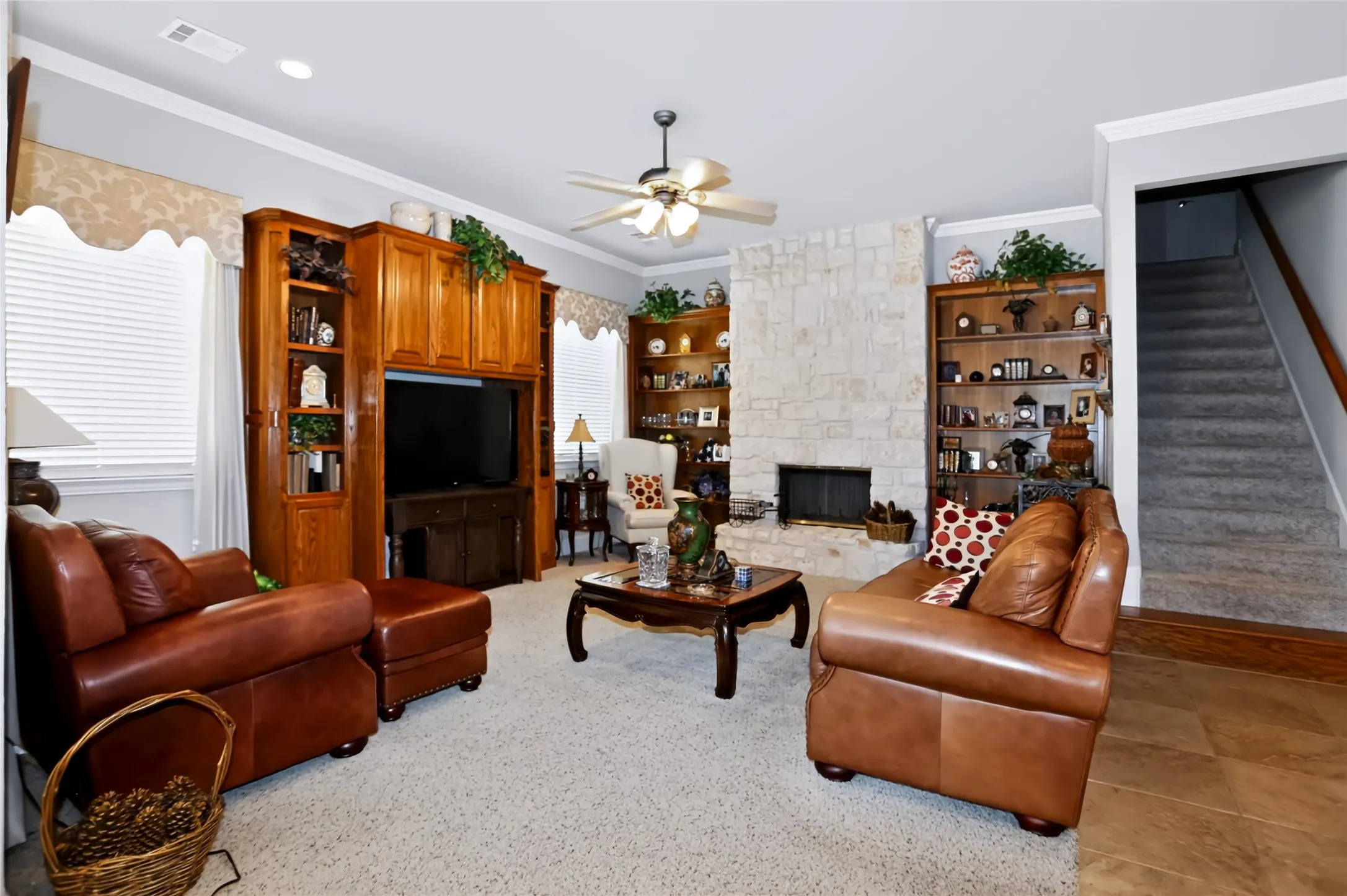 Single Family Residence For Sale in Parker County , 170 Park Place Circle, Cresson, Texas 76035, 4 Bedroom, 3 Bathroom, 3 Garage spaces, 3,327 Sqft, built in 2002, mls#21390966, Real Estate Agent in Cresson, Homes For Sale in Parker county, Homes For Sale in Cresson, Realtor in Cresson Texas, Real Estate Brokerage Independent Realty Texas, Luminita Cordes Realtor