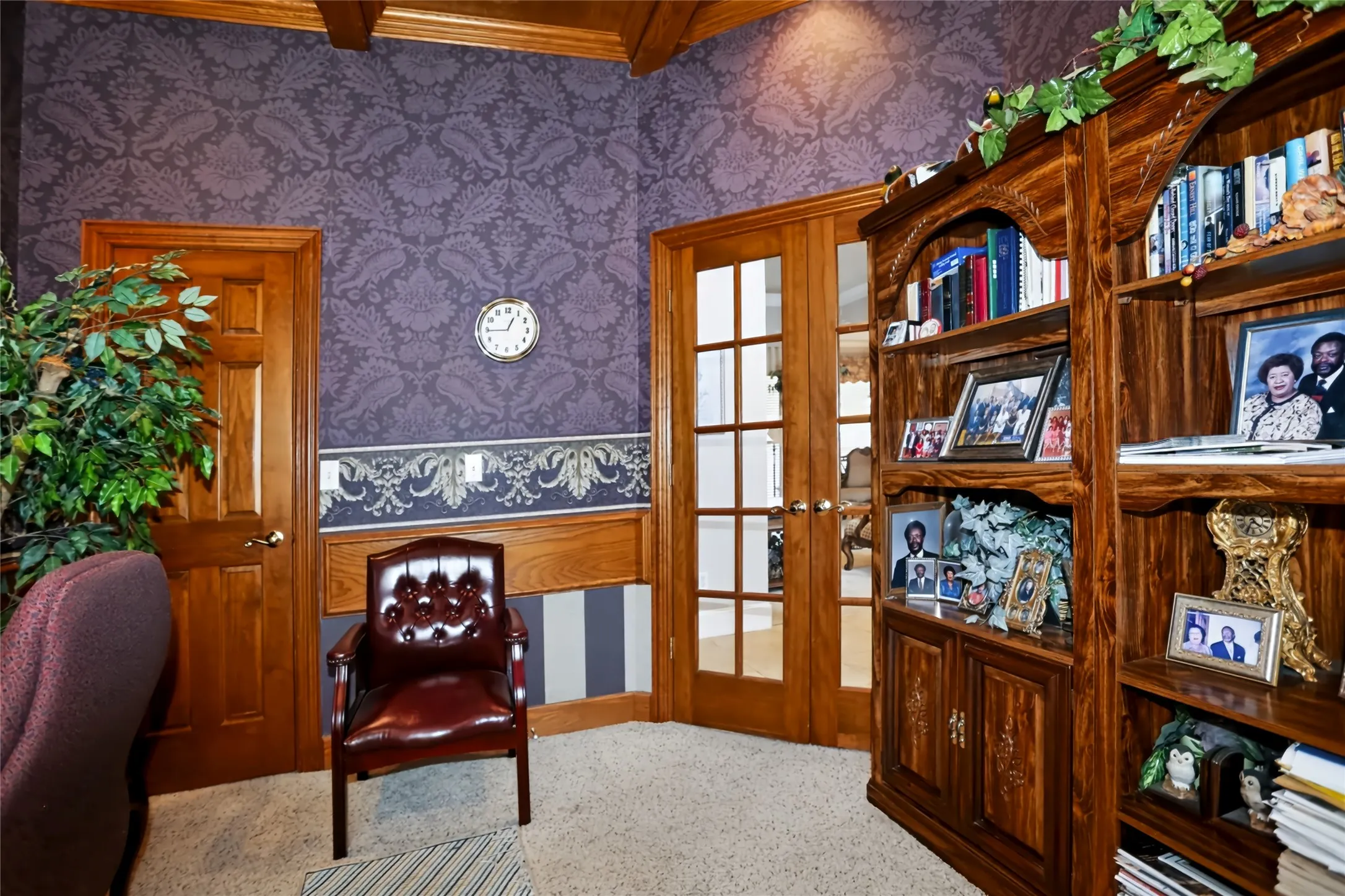 Single Family Residence For Sale in Parker County , 170 Park Place Circle, Cresson, Texas 76035, 4 Bedroom, 3 Bathroom, 3 Garage spaces, 3,327 Sqft, built in 2002, mls#21390966, Real Estate Agent in Cresson, Homes For Sale in Parker county, Homes For Sale in Cresson, Realtor in Cresson Texas, Real Estate Brokerage Independent Realty Texas, Luminita Cordes Realtor