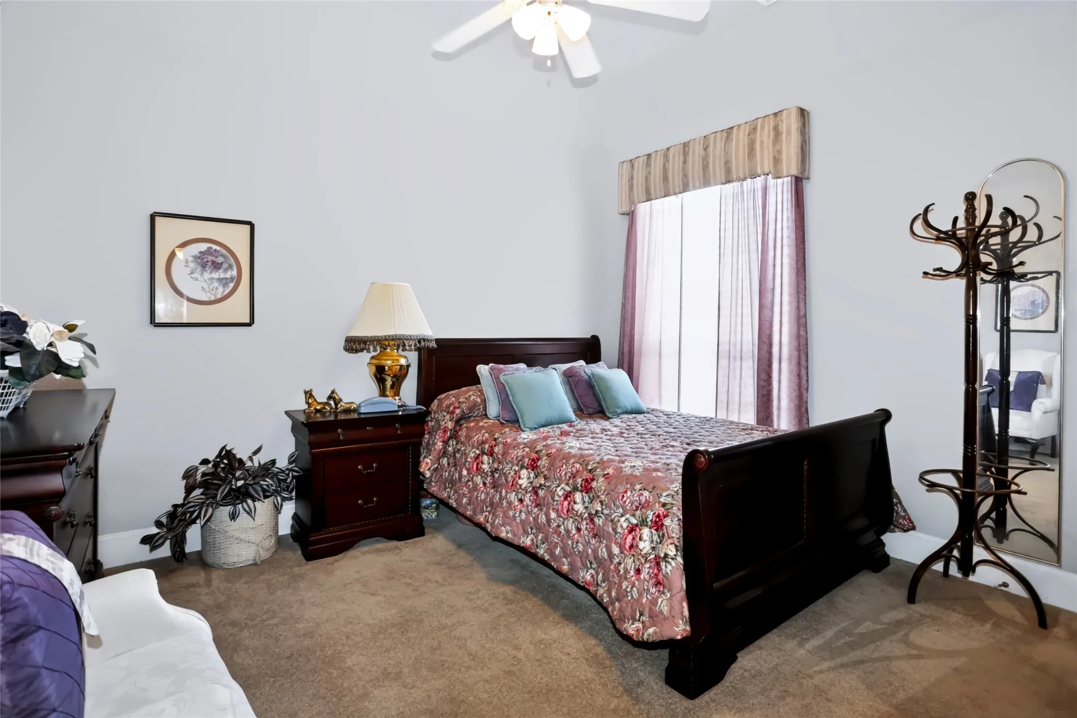 Single Family Residence For Sale in Parker County , 170 Park Place Circle, Cresson, Texas 76035, 4 Bedroom, 3 Bathroom, 3 Garage spaces, 3,327 Sqft, built in 2002, mls#21390966, Real Estate Agent in Cresson, Homes For Sale in Parker county, Homes For Sale in Cresson, Realtor in Cresson Texas, Real Estate Brokerage Independent Realty Texas, Luminita Cordes Realtor