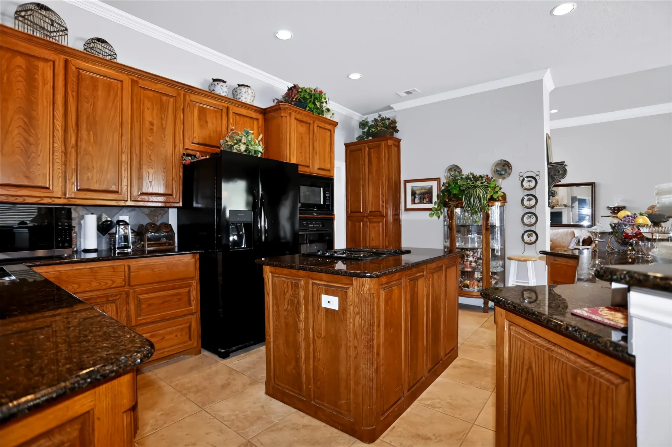 Single Family Residence For Sale in Parker County , 170 Park Place Circle, Cresson, Texas 76035, 4 Bedroom, 3 Bathroom, 3 Garage spaces, 3,327 Sqft, built in 2002, mls#21390966, Real Estate Agent in Cresson, Homes For Sale in Parker county, Homes For Sale in Cresson, Realtor in Cresson Texas, Real Estate Brokerage Independent Realty Texas, Luminita Cordes Realtor