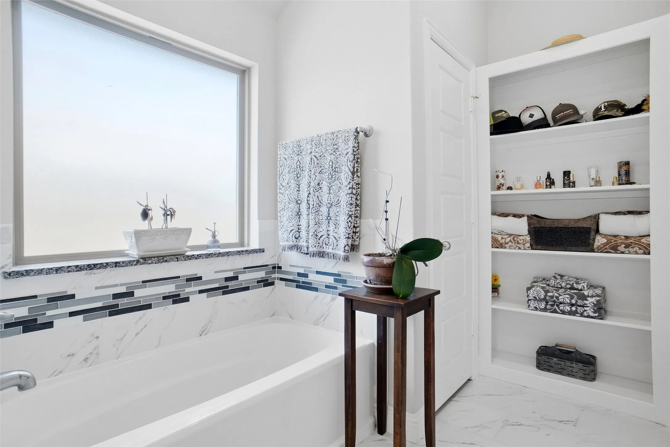 Unique Design in Master Bathroom
