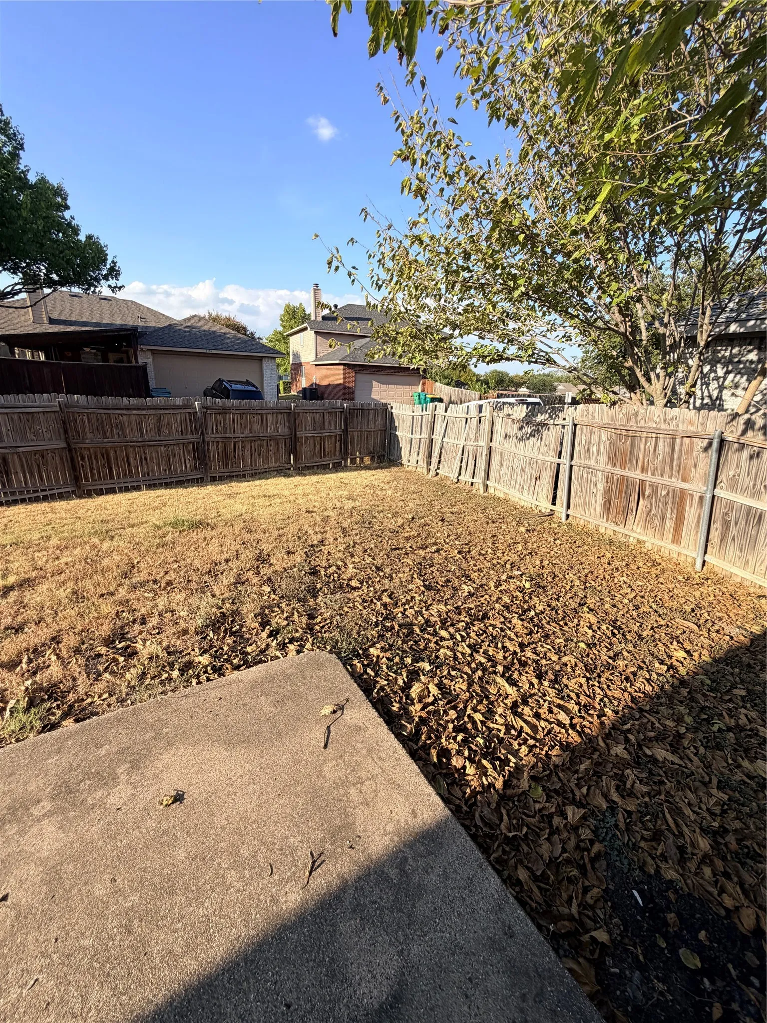 Single Family Residence For Rent in Dallas County , 1149 Weaver Street, Cedar Hill, Texas 75104, 3 Bedroom, 2 Bathroom, 2 Garage spaces, 1,690 Sqft, built in 1998, mls#21390969, Real Estate Agent in Cedar Hill, Homes For Rent in Dallas county, Homes For Rent in Cedar Hill, Realtor in Cedar Hill Texas, Real Estate Brokerage Independent Realty Texas, Luminita Cordes Realtor