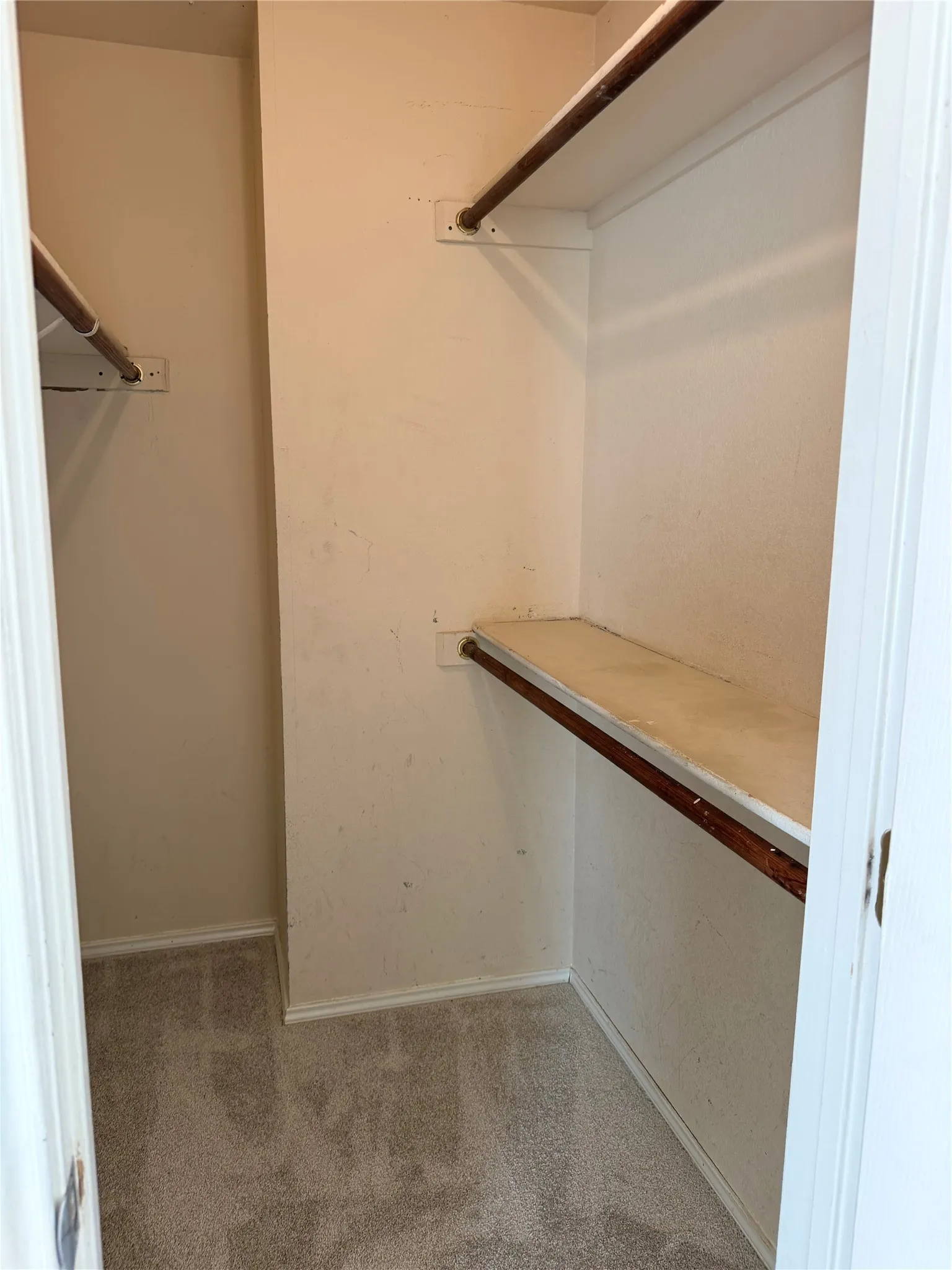 Single Family Residence For Rent in Dallas County , 1149 Weaver Street, Cedar Hill, Texas 75104, 3 Bedroom, 2 Bathroom, 2 Garage spaces, 1,690 Sqft, built in 1998, mls#21390969, Real Estate Agent in Cedar Hill, Homes For Rent in Dallas county, Homes For Rent in Cedar Hill, Realtor in Cedar Hill Texas, Real Estate Brokerage Independent Realty Texas, Luminita Cordes Realtor