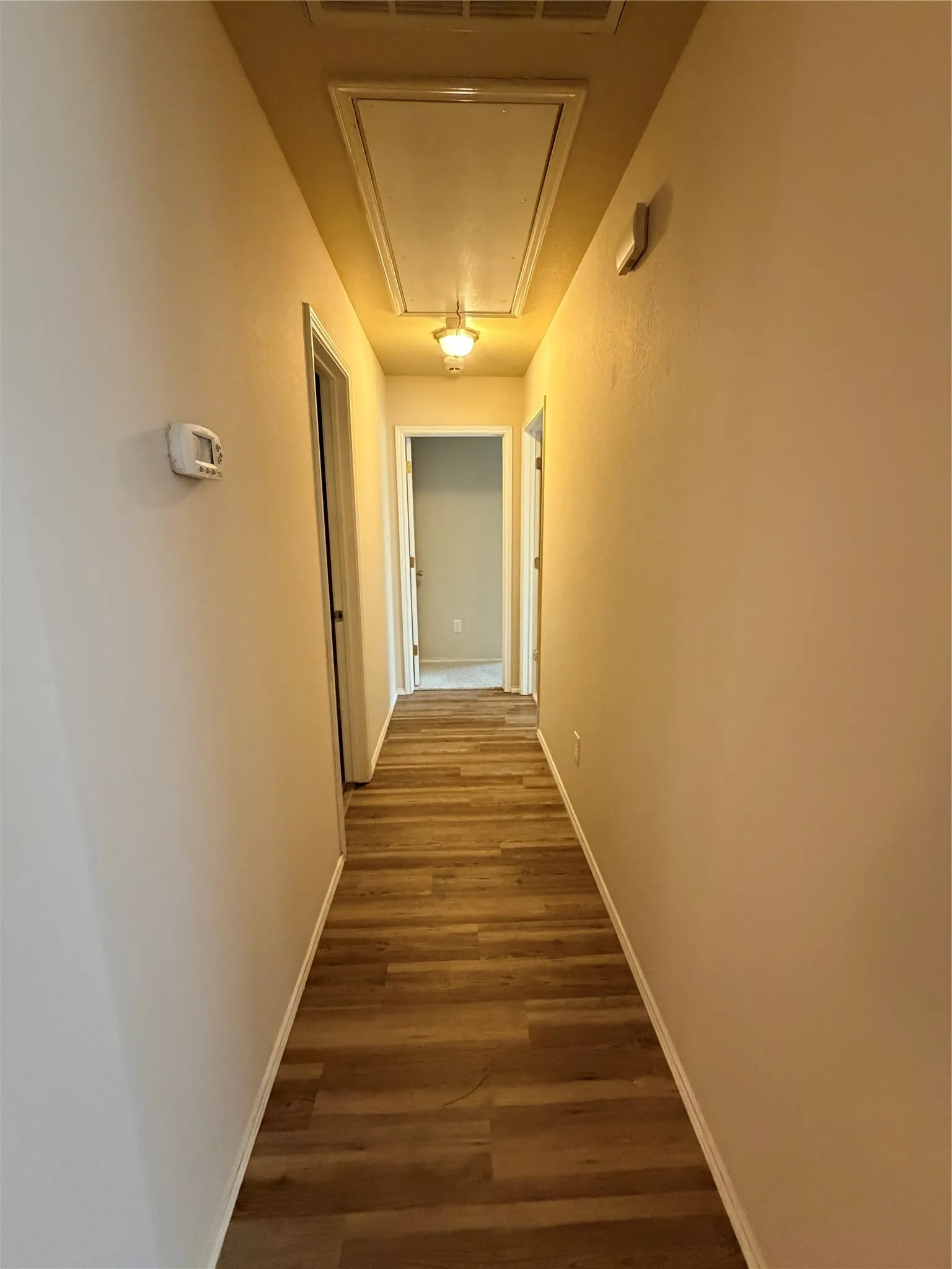 Single Family Residence For Rent in Dallas County , 1149 Weaver Street, Cedar Hill, Texas 75104, 3 Bedroom, 2 Bathroom, 2 Garage spaces, 1,690 Sqft, built in 1998, mls#21390969, Real Estate Agent in Cedar Hill, Homes For Rent in Dallas county, Homes For Rent in Cedar Hill, Realtor in Cedar Hill Texas, Real Estate Brokerage Independent Realty Texas, Luminita Cordes Realtor