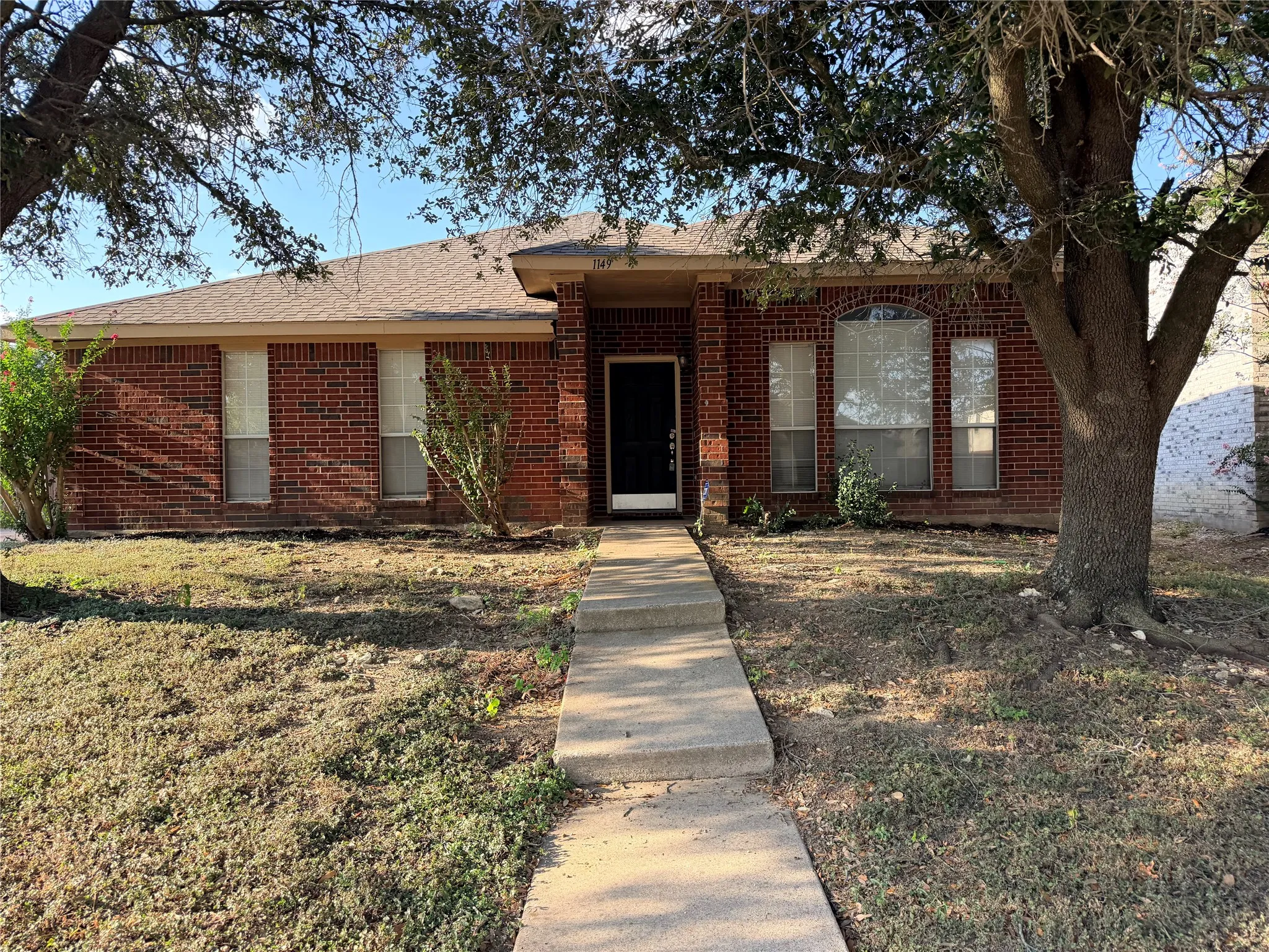 Single Family Residence For Rent