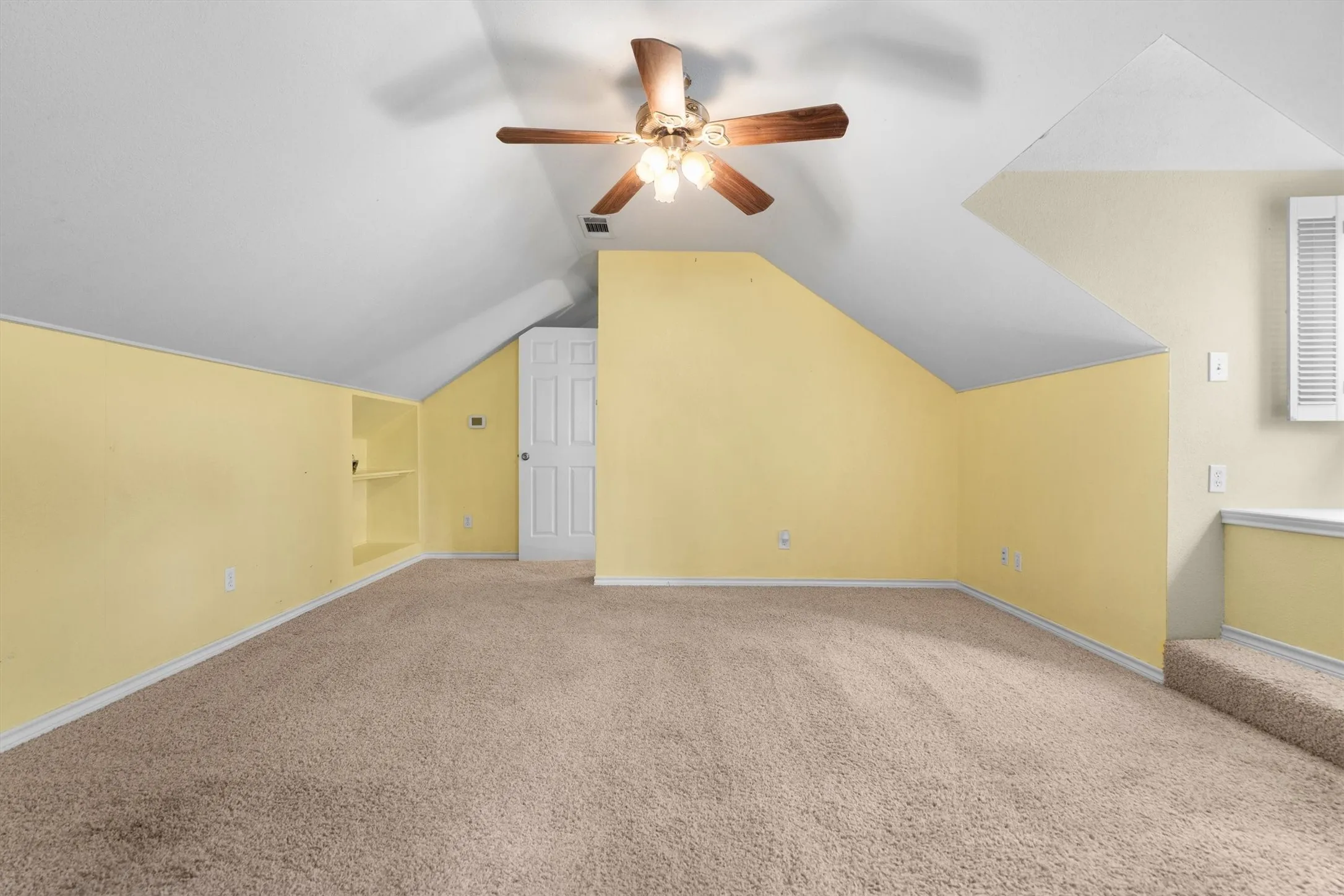 Single Family Residence For Sale in Johnson County , 4117 Matthew Drive, Cleburne, Texas 76031, 4 Bedroom, 3 Bathroom, Garage spaces, 2,346 Sqft, built in 1994, mls#21384069, Real Estate Agent in Cleburne, Homes For Sale in Johnson county, Homes For Sale in Cleburne, Realtor in Cleburne Texas, Real Estate Brokerage Independent Realty Texas, Luminita Cordes Realtor