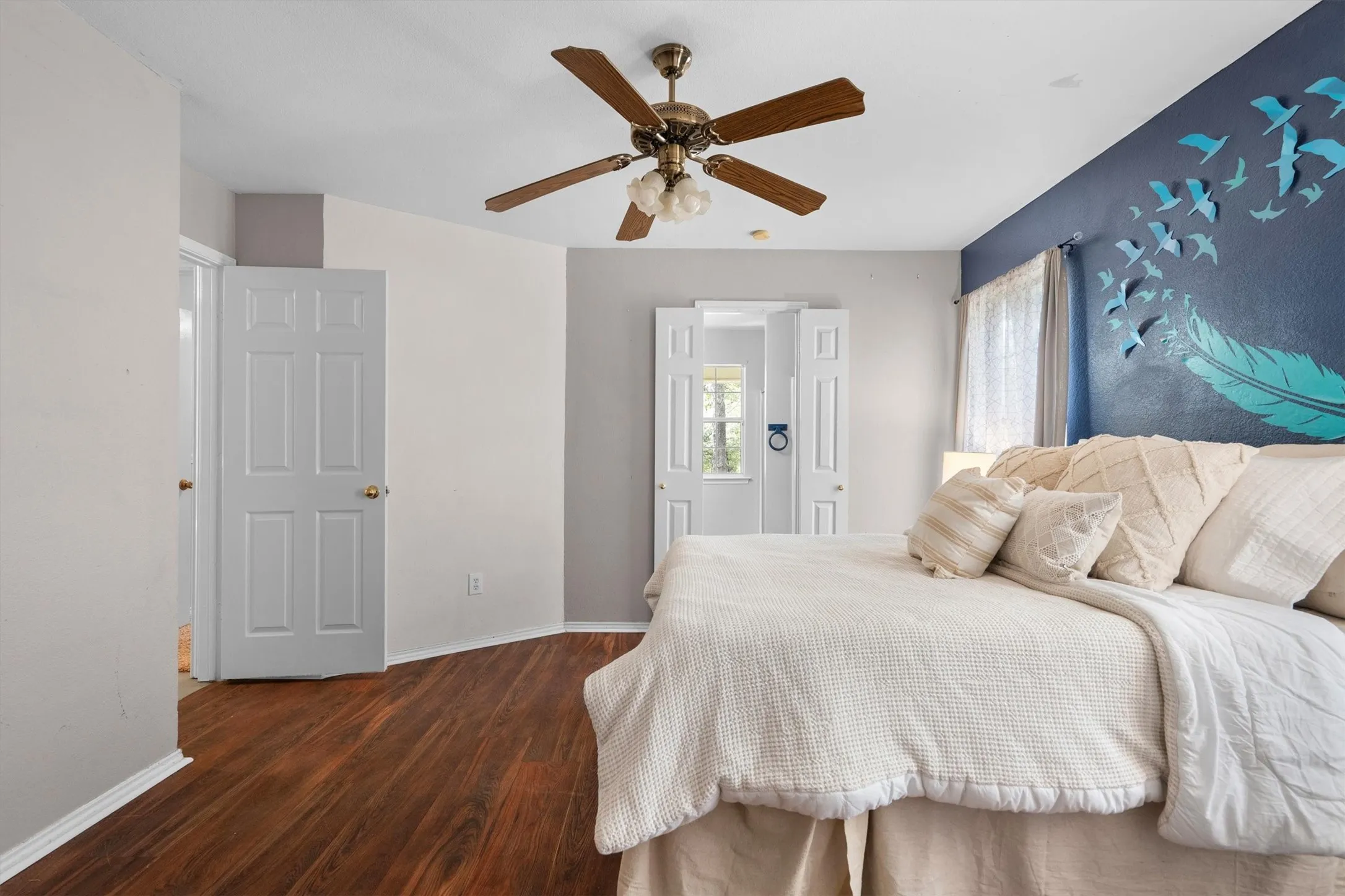 Single Family Residence For Sale in Johnson County , 4117 Matthew Drive, Cleburne, Texas 76031, 4 Bedroom, 3 Bathroom, Garage spaces, 2,346 Sqft, built in 1994, mls#21384069, Real Estate Agent in Cleburne, Homes For Sale in Johnson county, Homes For Sale in Cleburne, Realtor in Cleburne Texas, Real Estate Brokerage Independent Realty Texas, Luminita Cordes Realtor