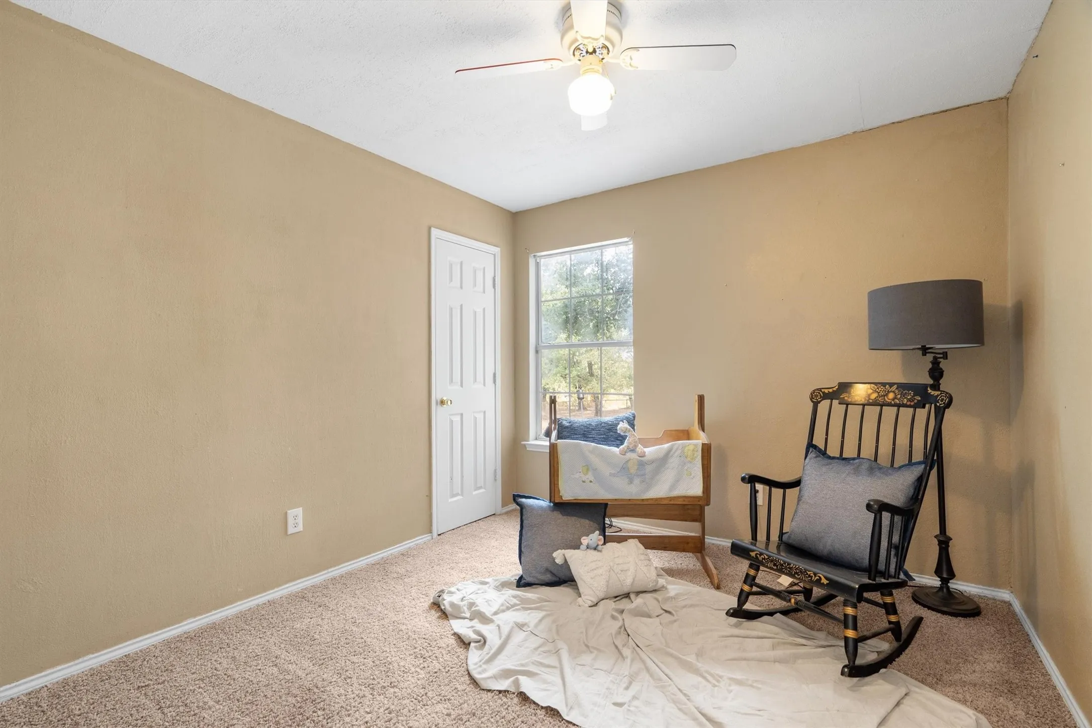 Single Family Residence For Sale in Johnson County , 4117 Matthew Drive, Cleburne, Texas 76031, 4 Bedroom, 3 Bathroom, Garage spaces, 2,346 Sqft, built in 1994, mls#21384069, Real Estate Agent in Cleburne, Homes For Sale in Johnson county, Homes For Sale in Cleburne, Realtor in Cleburne Texas, Real Estate Brokerage Independent Realty Texas, Luminita Cordes Realtor