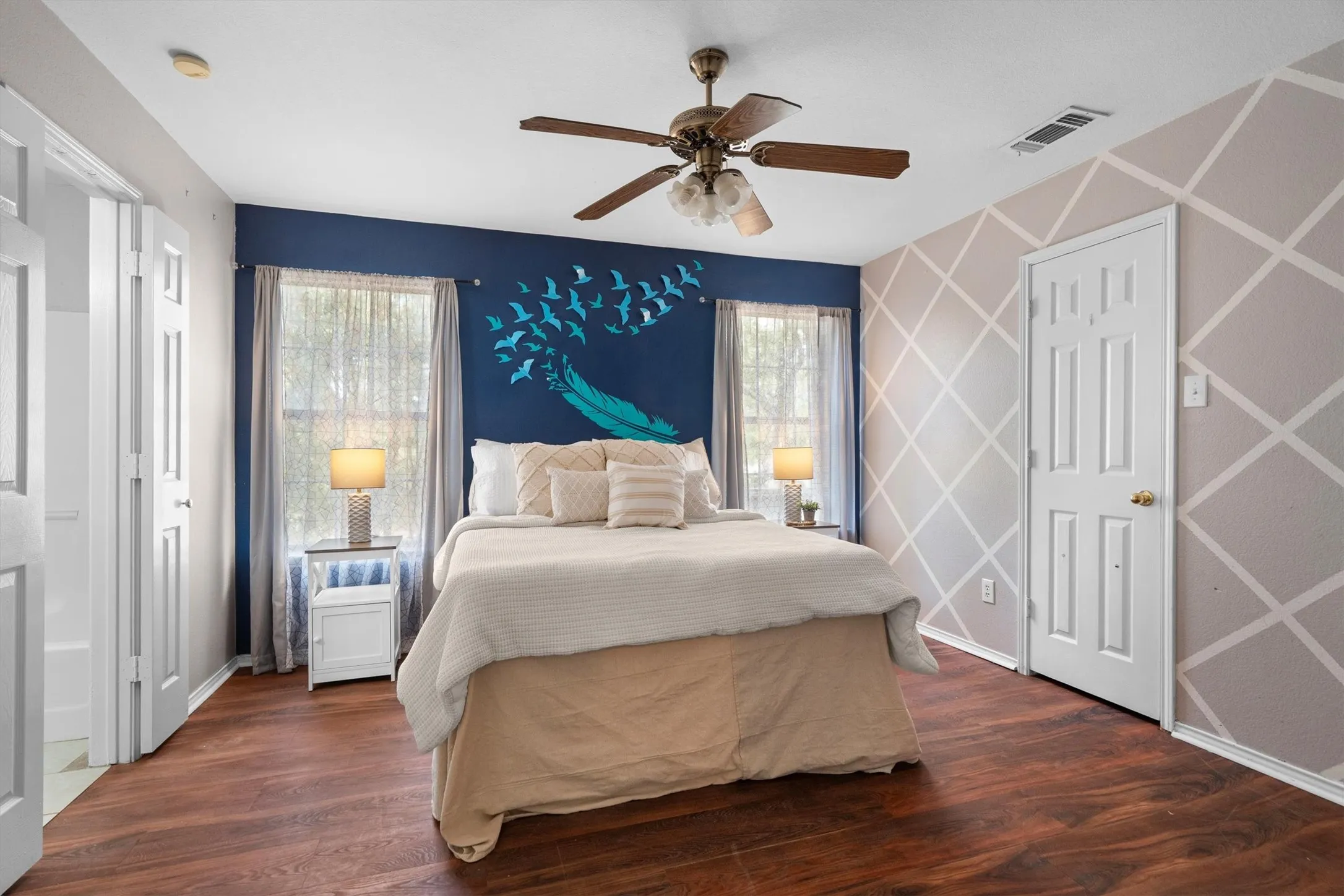 Single Family Residence For Sale in Johnson County , 4117 Matthew Drive, Cleburne, Texas 76031, 4 Bedroom, 3 Bathroom, Garage spaces, 2,346 Sqft, built in 1994, mls#21384069, Real Estate Agent in Cleburne, Homes For Sale in Johnson county, Homes For Sale in Cleburne, Realtor in Cleburne Texas, Real Estate Brokerage Independent Realty Texas, Luminita Cordes Realtor