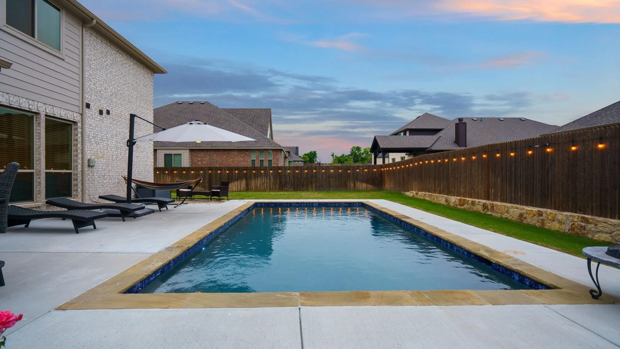 Single Family Residence For Rent in Ellis County , 2613 Turning Leaf Lane, Midlothian, Texas 76065, 4 Bedroom, 3 Bathroom, 2 Garage spaces, 2,892 Sqft, built in 2021, mls#21390848, Real Estate Agent in Midlothian, Homes For Rent in Ellis county, Homes For Rent in Midlothian, Realtor in Midlothian Texas, Real Estate Brokerage Independent Realty Texas, Luminita Cordes Realtor