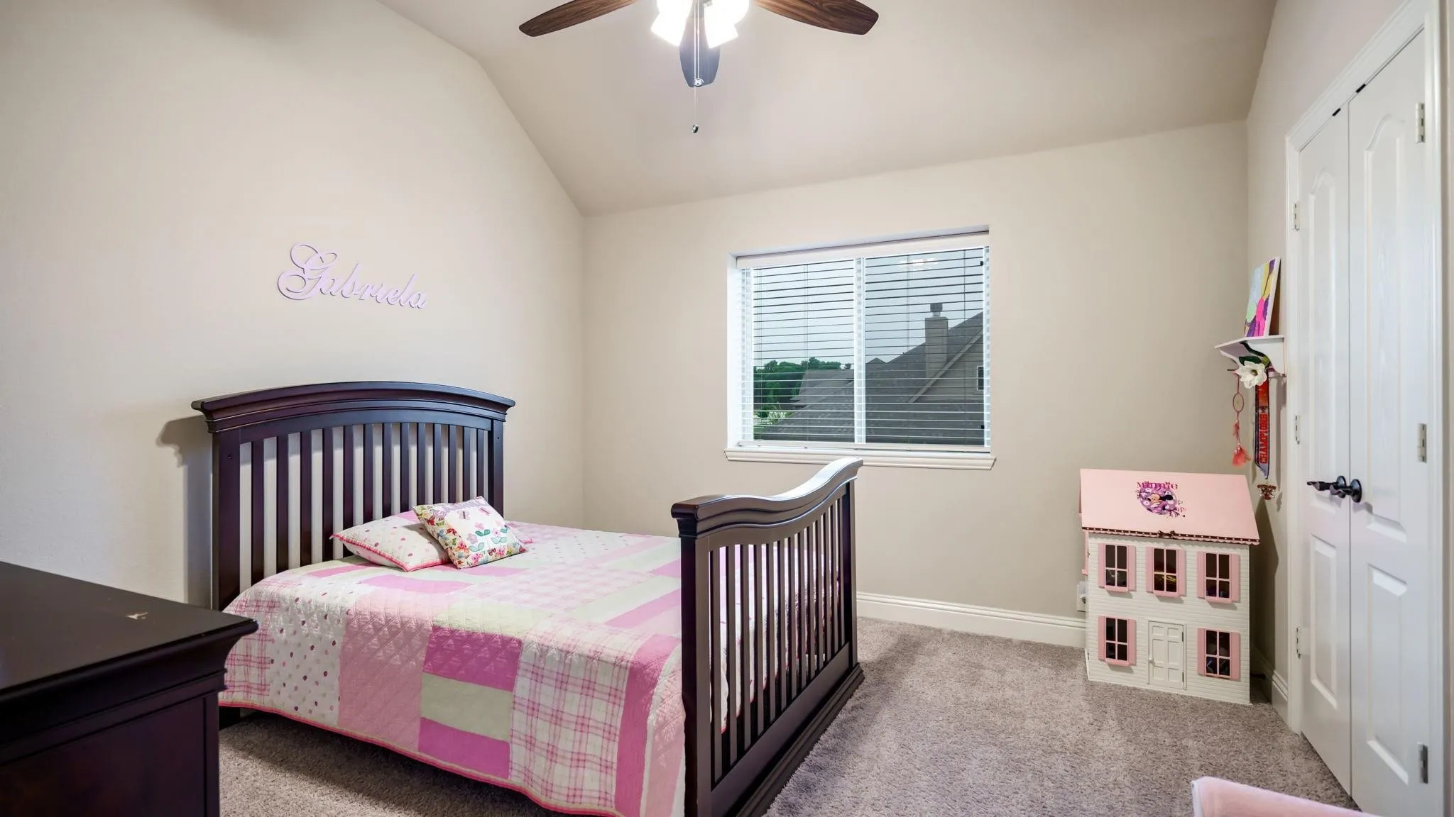 Single Family Residence For Rent in Ellis County , 2613 Turning Leaf Lane, Midlothian, Texas 76065, 4 Bedroom, 3 Bathroom, 2 Garage spaces, 2,892 Sqft, built in 2021, mls#21390848, Real Estate Agent in Midlothian, Homes For Rent in Ellis county, Homes For Rent in Midlothian, Realtor in Midlothian Texas, Real Estate Brokerage Independent Realty Texas, Luminita Cordes Realtor
