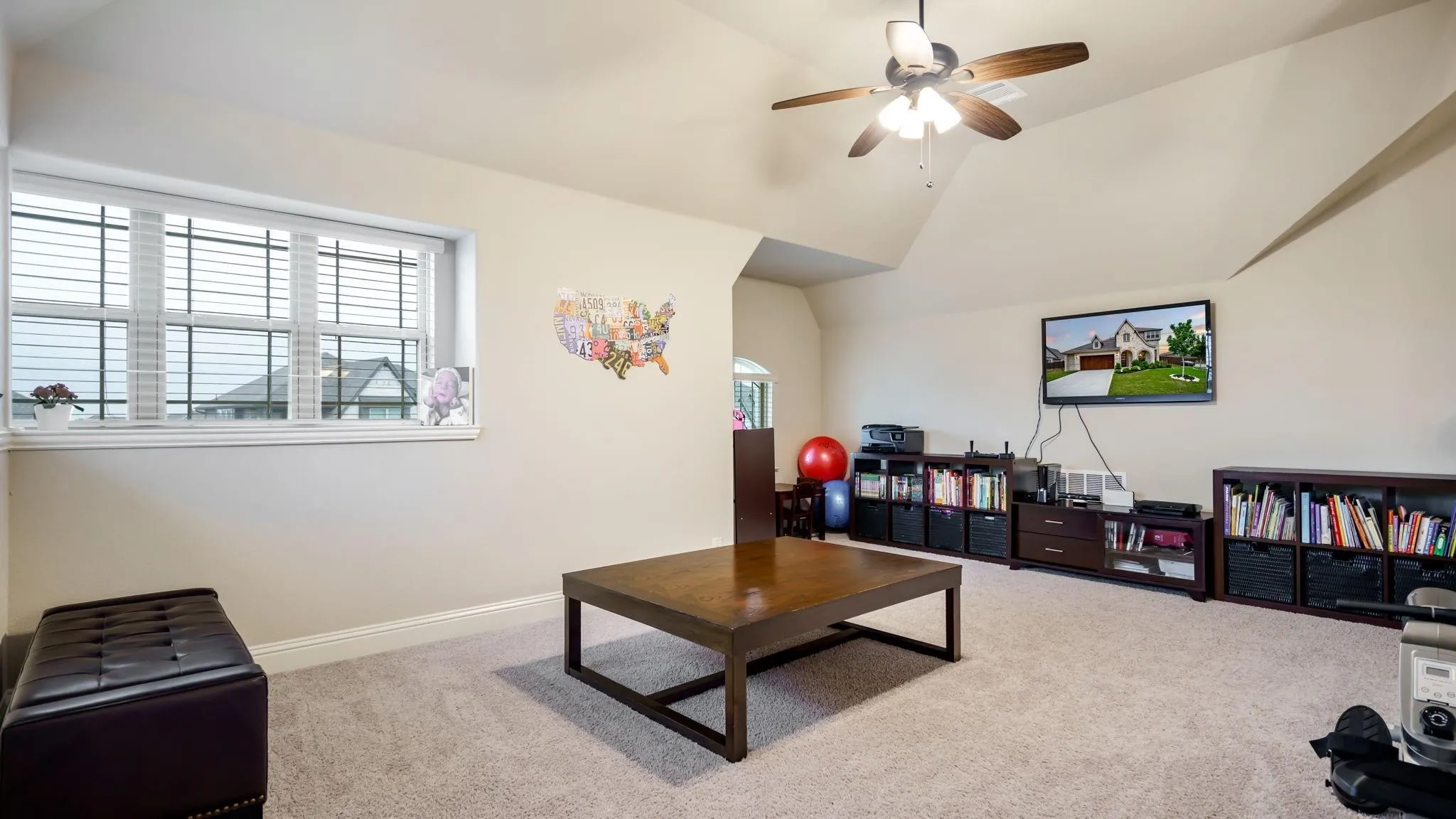 Single Family Residence For Rent in Ellis County , 2613 Turning Leaf Lane, Midlothian, Texas 76065, 4 Bedroom, 3 Bathroom, 2 Garage spaces, 2,892 Sqft, built in 2021, mls#21390848, Real Estate Agent in Midlothian, Homes For Rent in Ellis county, Homes For Rent in Midlothian, Realtor in Midlothian Texas, Real Estate Brokerage Independent Realty Texas, Luminita Cordes Realtor