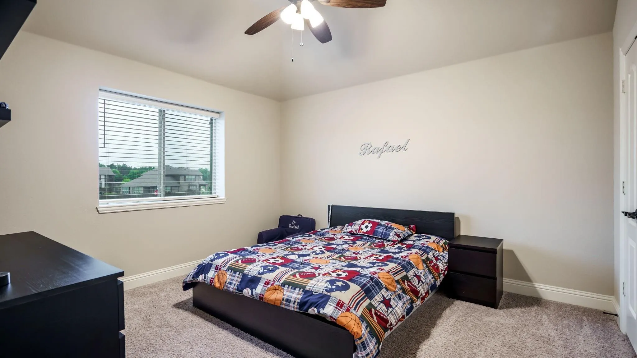 Single Family Residence For Rent in Ellis County , 2613 Turning Leaf Lane, Midlothian, Texas 76065, 4 Bedroom, 3 Bathroom, 2 Garage spaces, 2,892 Sqft, built in 2021, mls#21390848, Real Estate Agent in Midlothian, Homes For Rent in Ellis county, Homes For Rent in Midlothian, Realtor in Midlothian Texas, Real Estate Brokerage Independent Realty Texas, Luminita Cordes Realtor