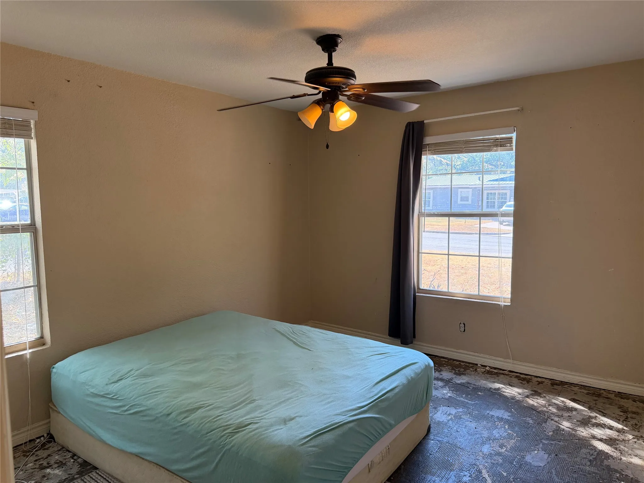 Single Family Residence For Sale in Tarrant County , 4209 Monna Street, Haltom City, Texas 76117, 3 Bedroom, 1 Bathroom, Garage spaces, 1,217 Sqft, built in 1956, mls#21390963, Real Estate Agent in Haltom City, Homes For Sale in Tarrant county, Homes For Sale in Haltom City, Realtor in Haltom City Texas, Real Estate Brokerage Independent Realty Texas, Luminita Cordes Realtor