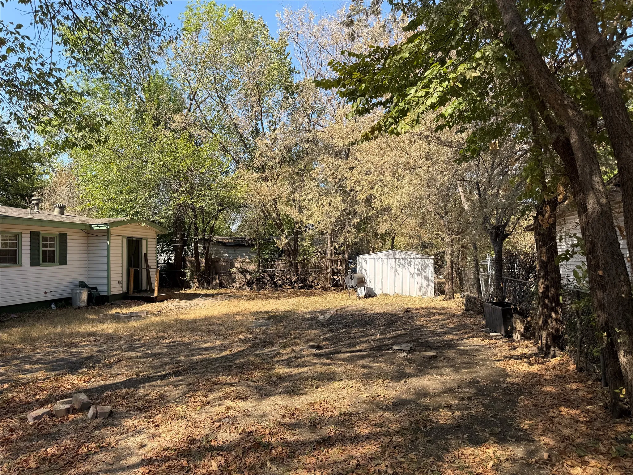 Single Family Residence For Sale in Tarrant County , 4209 Monna Street, Haltom City, Texas 76117, 3 Bedroom, 1 Bathroom, Garage spaces, 1,217 Sqft, built in 1956, mls#21390963, Real Estate Agent in Haltom City, Homes For Sale in Tarrant county, Homes For Sale in Haltom City, Realtor in Haltom City Texas, Real Estate Brokerage Independent Realty Texas, Luminita Cordes Realtor