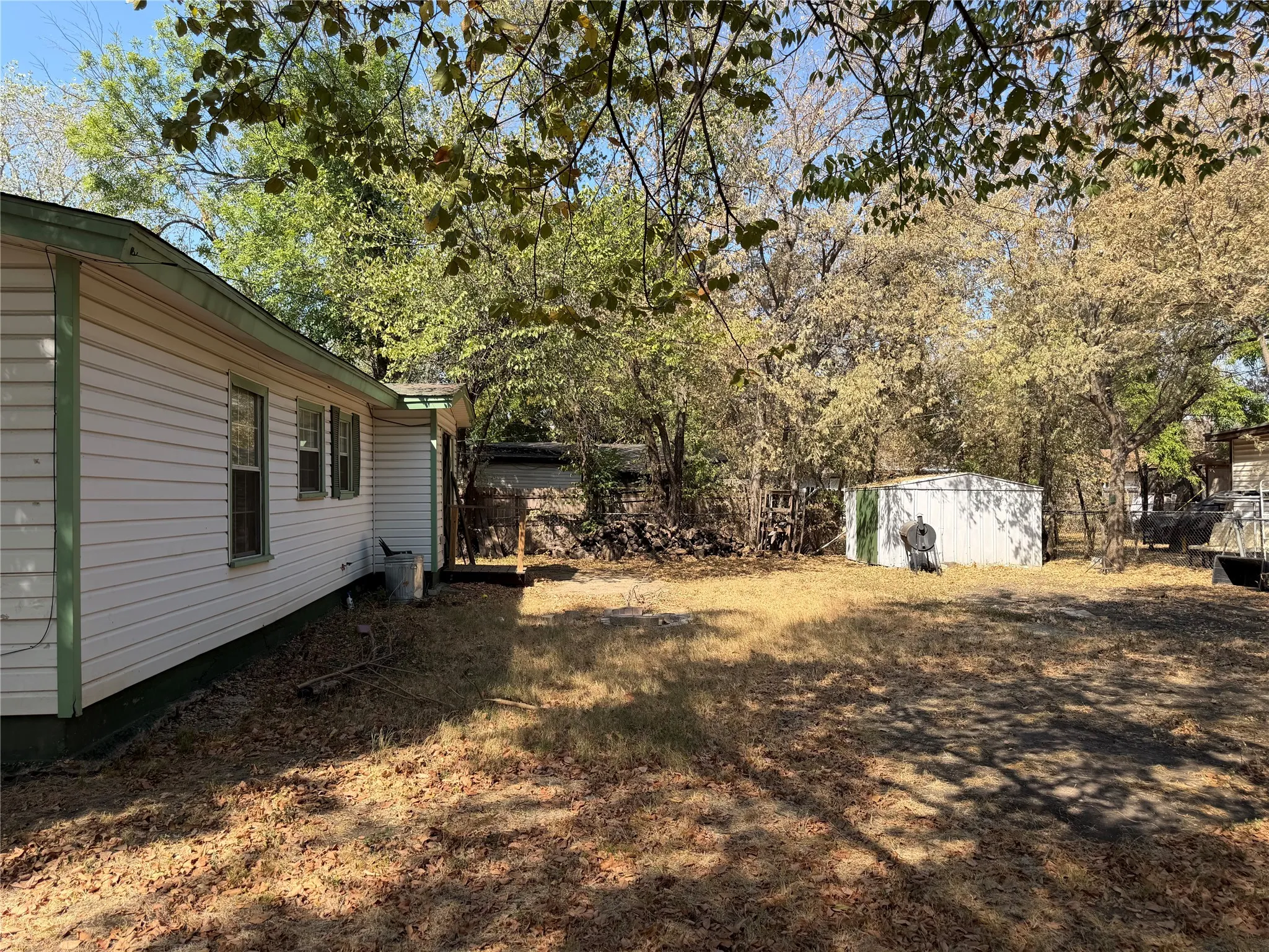 Single Family Residence For Sale in Tarrant County , 4209 Monna Street, Haltom City, Texas 76117, 3 Bedroom, 1 Bathroom, Garage spaces, 1,217 Sqft, built in 1956, mls#21390963, Real Estate Agent in Haltom City, Homes For Sale in Tarrant county, Homes For Sale in Haltom City, Realtor in Haltom City Texas, Real Estate Brokerage Independent Realty Texas, Luminita Cordes Realtor