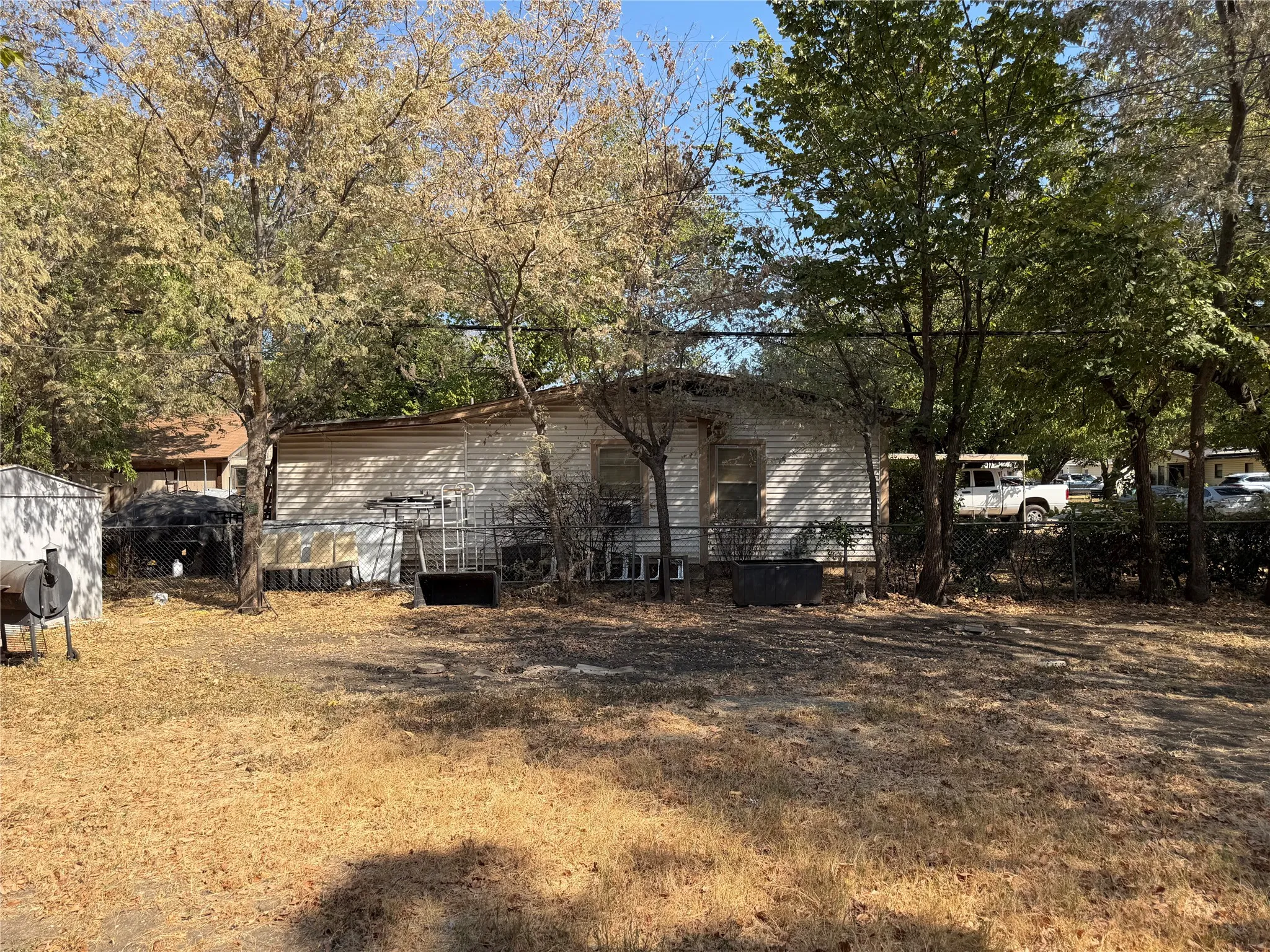 Single Family Residence For Sale in Tarrant County , 4209 Monna Street, Haltom City, Texas 76117, 3 Bedroom, 1 Bathroom, Garage spaces, 1,217 Sqft, built in 1956, mls#21390963, Real Estate Agent in Haltom City, Homes For Sale in Tarrant county, Homes For Sale in Haltom City, Realtor in Haltom City Texas, Real Estate Brokerage Independent Realty Texas, Luminita Cordes Realtor