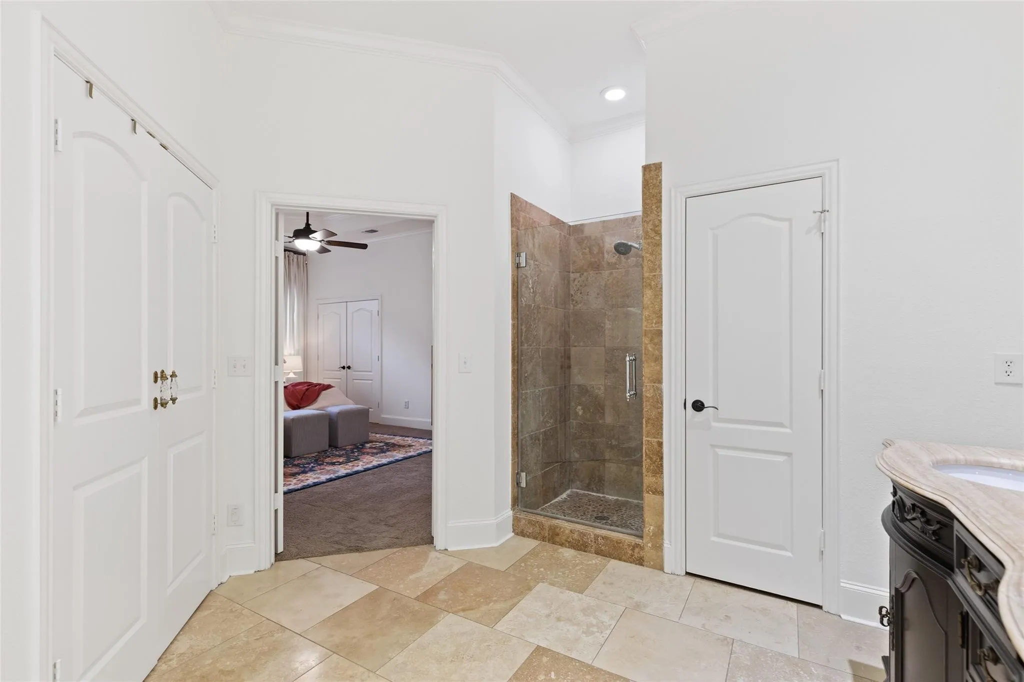 Single Family Residence For Rent in Collin County , 5915 Willow Wood Lane, Dallas, Texas 75252, 3 Bedroom, 3 Bathroom, 2 Garage spaces, 2,297 Sqft, built in 1995, mls#21389736, Real Estate Agent in Dallas, Homes For Rent in Collin county, Homes For Rent in Dallas, Realtor in Dallas Texas, Real Estate Brokerage Independent Realty Texas, Luminita Cordes Realtor