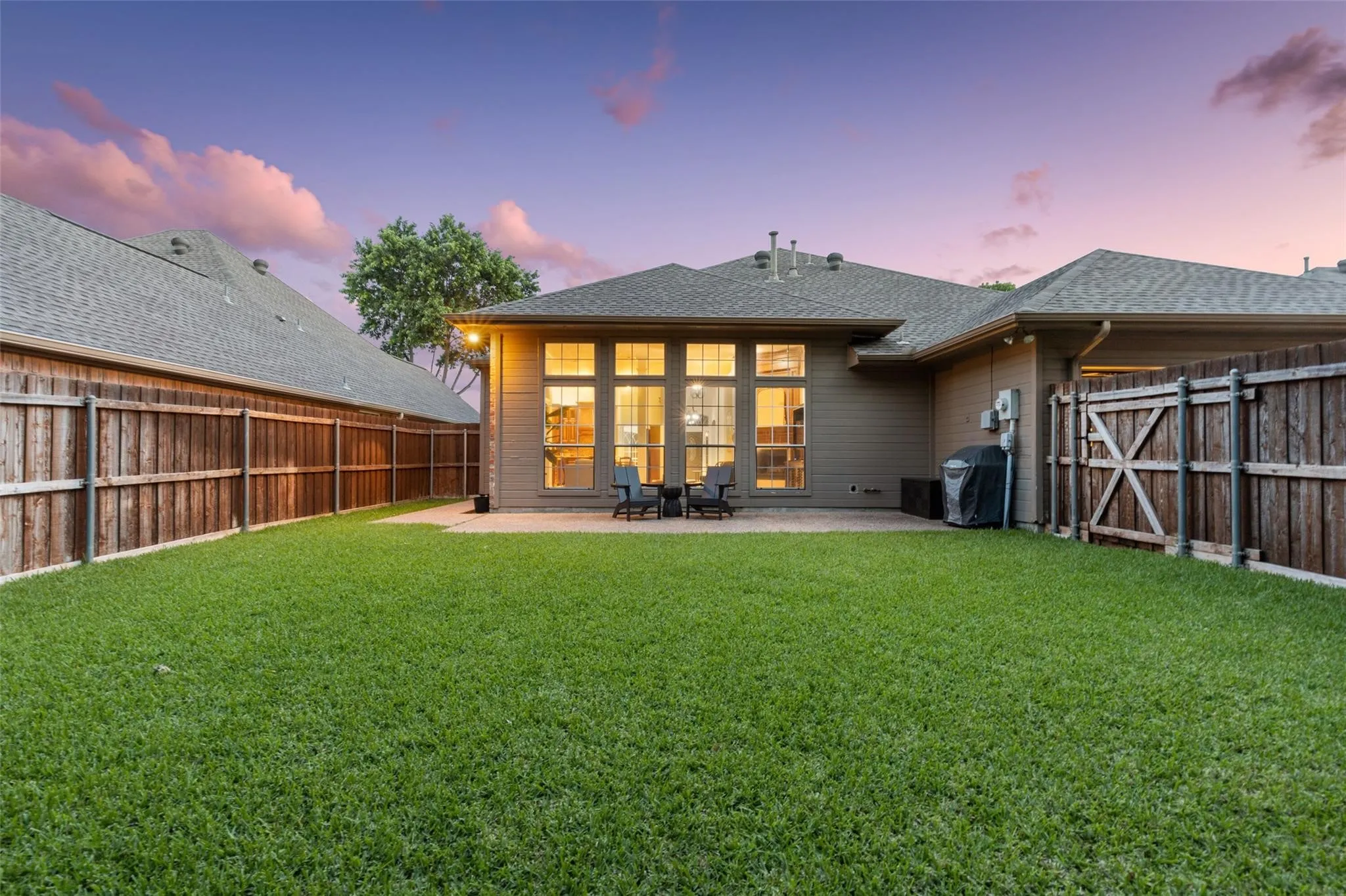 Single Family Residence For Rent in Collin County , 5915 Willow Wood Lane, Dallas, Texas 75252, 3 Bedroom, 3 Bathroom, 2 Garage spaces, 2,297 Sqft, built in 1995, mls#21389736, Real Estate Agent in Dallas, Homes For Rent in Collin county, Homes For Rent in Dallas, Realtor in Dallas Texas, Real Estate Brokerage Independent Realty Texas, Luminita Cordes Realtor