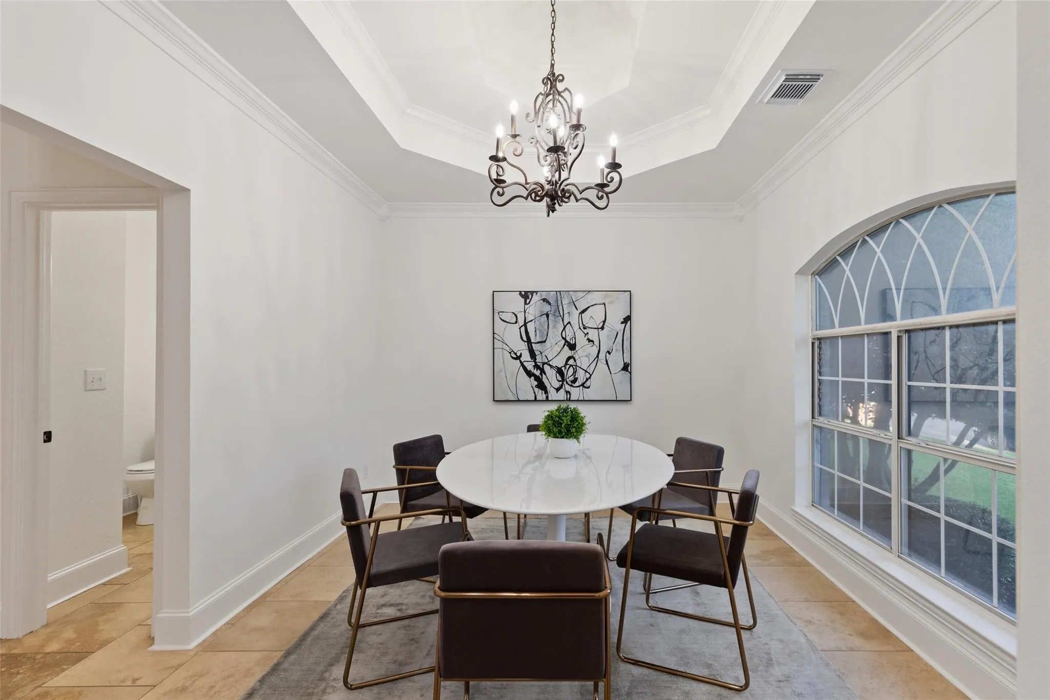 Single Family Residence For Rent in Collin County , 5915 Willow Wood Lane, Dallas, Texas 75252, 3 Bedroom, 3 Bathroom, 2 Garage spaces, 2,297 Sqft, built in 1995, mls#21389736, Real Estate Agent in Dallas, Homes For Rent in Collin county, Homes For Rent in Dallas, Realtor in Dallas Texas, Real Estate Brokerage Independent Realty Texas, Luminita Cordes Realtor