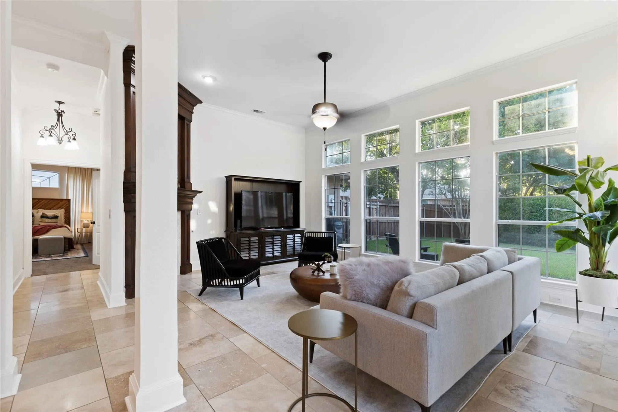Single Family Residence For Rent in Collin County , 5915 Willow Wood Lane, Dallas, Texas 75252, 3 Bedroom, 3 Bathroom, 2 Garage spaces, 2,297 Sqft, built in 1995, mls#21389736, Real Estate Agent in Dallas, Homes For Rent in Collin county, Homes For Rent in Dallas, Realtor in Dallas Texas, Real Estate Brokerage Independent Realty Texas, Luminita Cordes Realtor